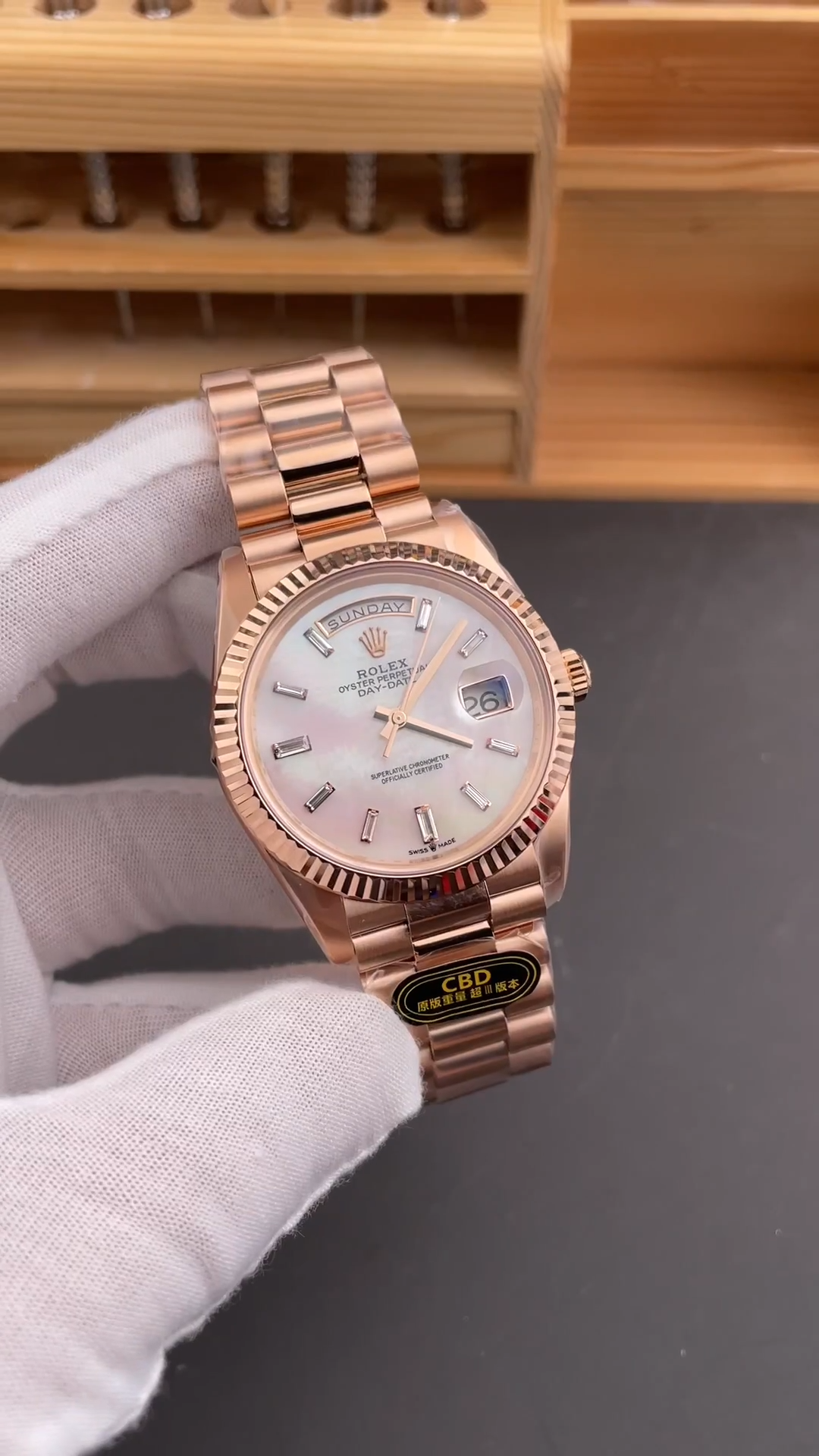 Rolex Day-Date 40mm MOP Dial Men's Watch 228235-0056 Replica
