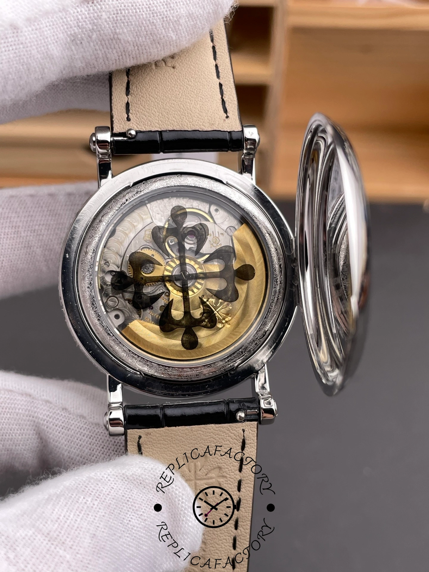 Patek Philippe Calatrava 5153G-001 Guillouche Dial 38mm
