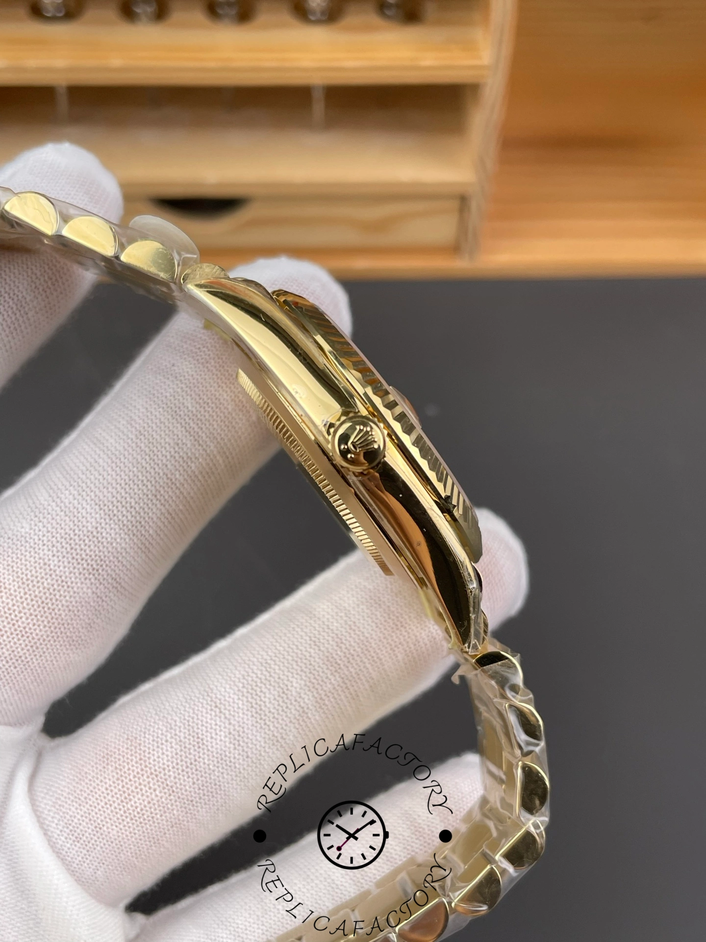Rolex Day Date 36 Champagne Dial Yellow Gold Bracelet 128238 0132