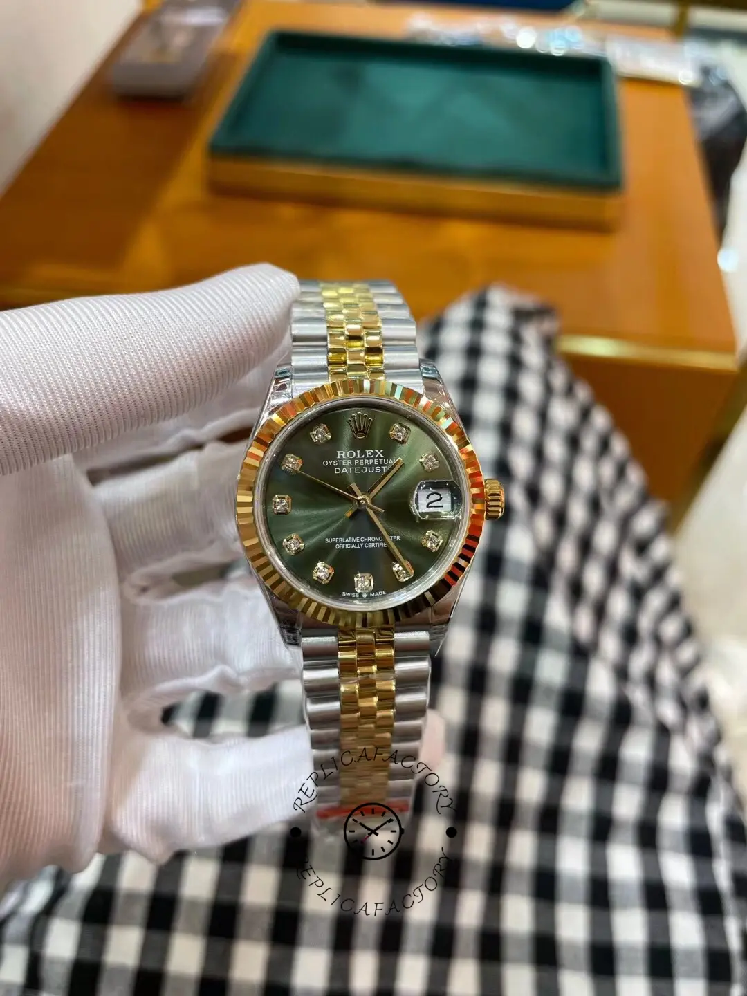 Rolex Datejust 31mm Stainless Steel and Yellow Gold 278273 0030 Green Jubilee