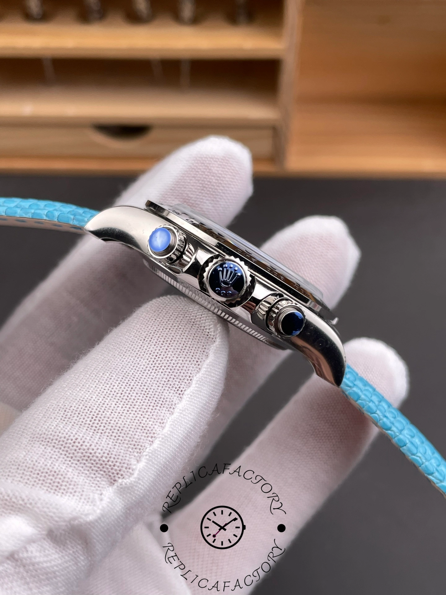 Rolex Daytona Turquoise Blue Beach White Gold 40MM 116519