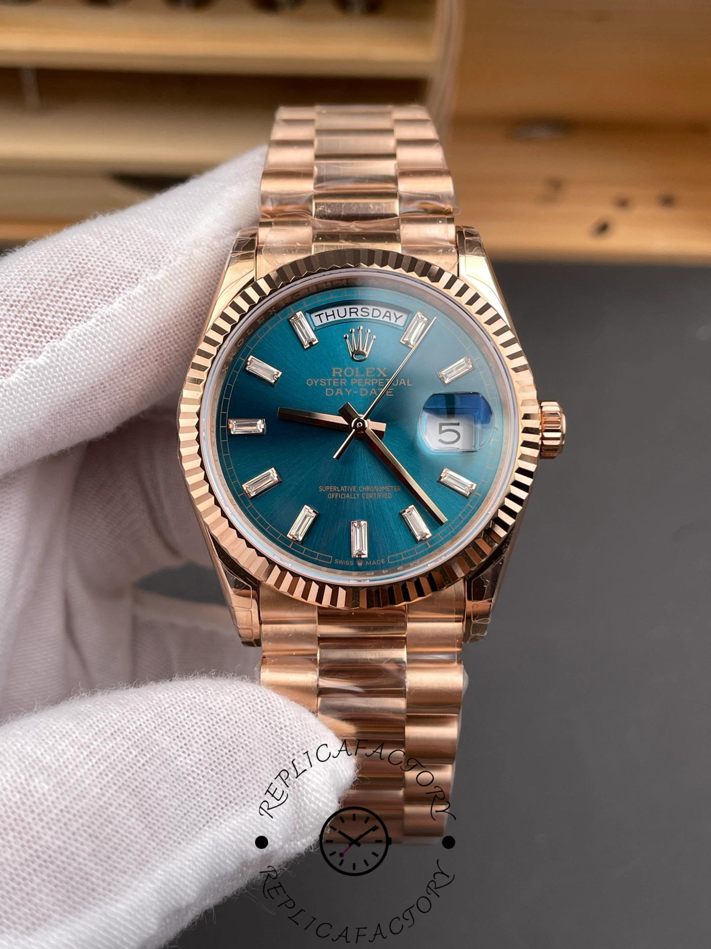 Rolex Day Date Oyster 36 mm Everose Gold Blue Green Dial M128235 0085