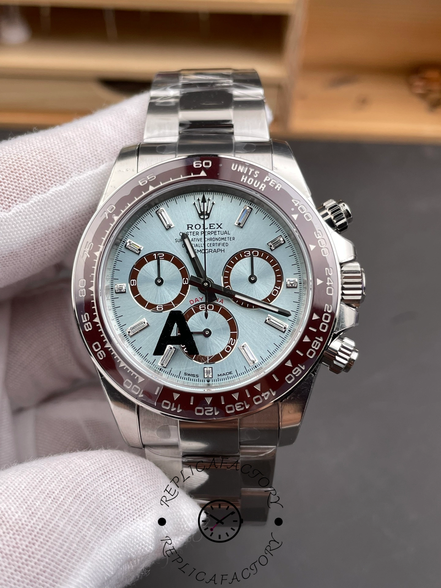 Replica Rolex Platinum Cosmograph Daytona Ice Blue Ice Blue Diamond Baguette Mark 126506 0002