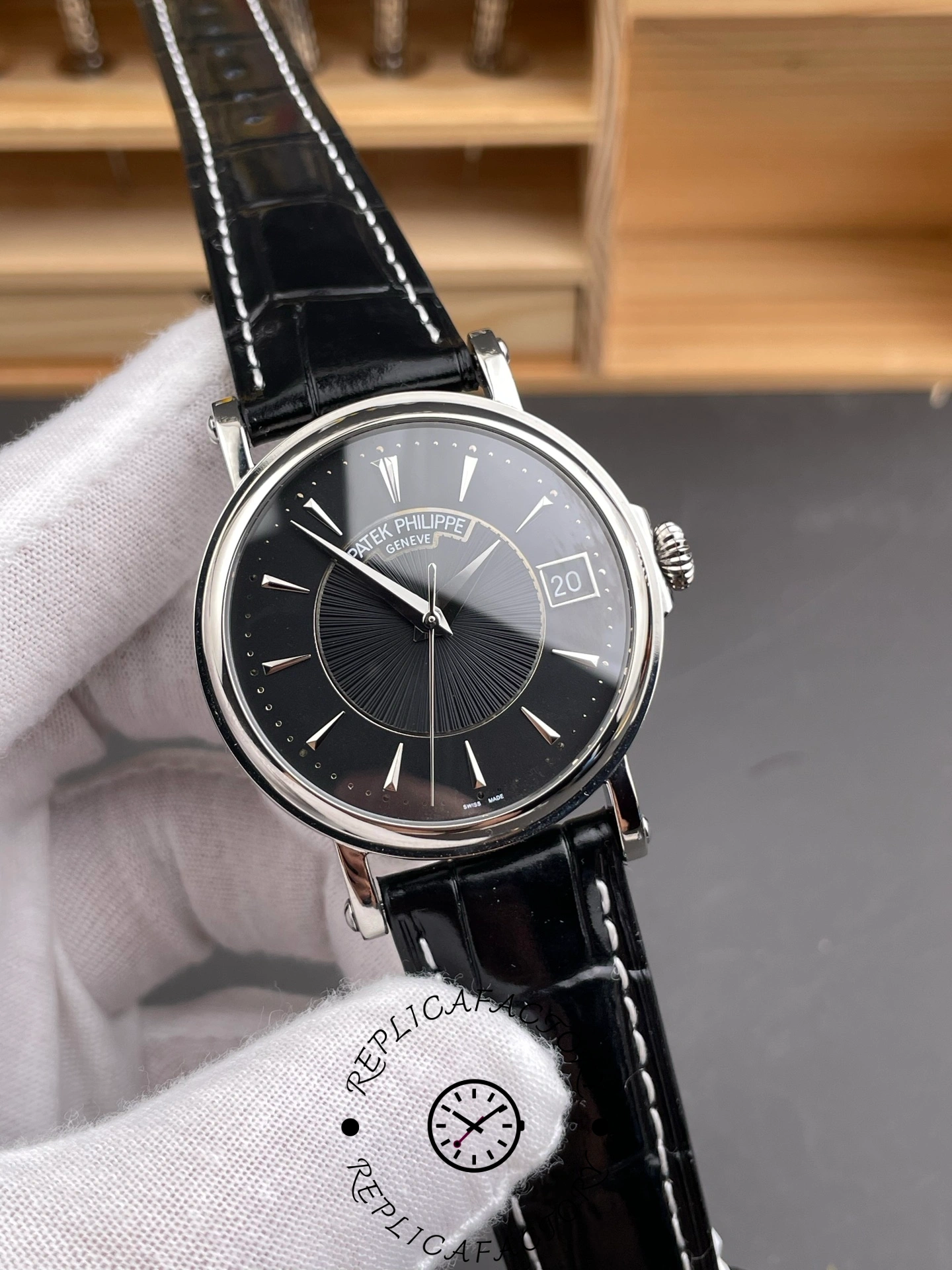 Patek Philippe Calatrava 5153G-001 Date Black Dial 38mm