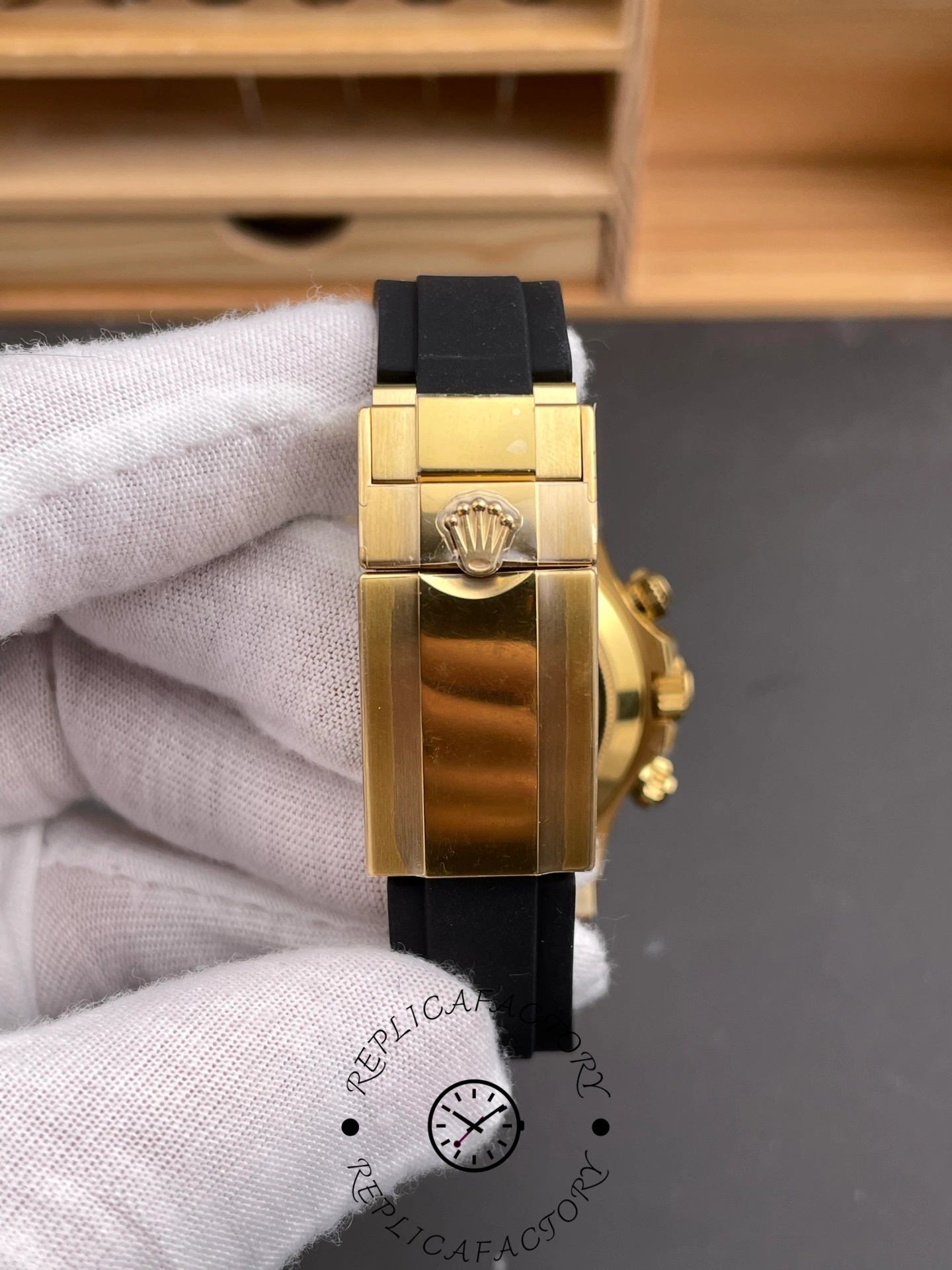 Rolex Daytona Orange Sapphire Bezel 116588SACO