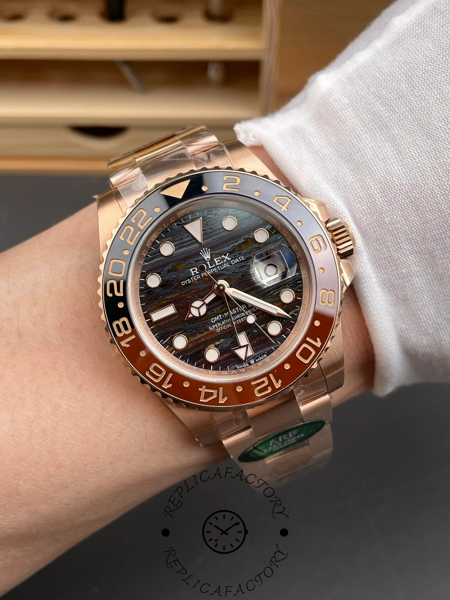 2025 Rolex GMT Master II 18k Everose Gold M126715CHNR 0002 Replica
