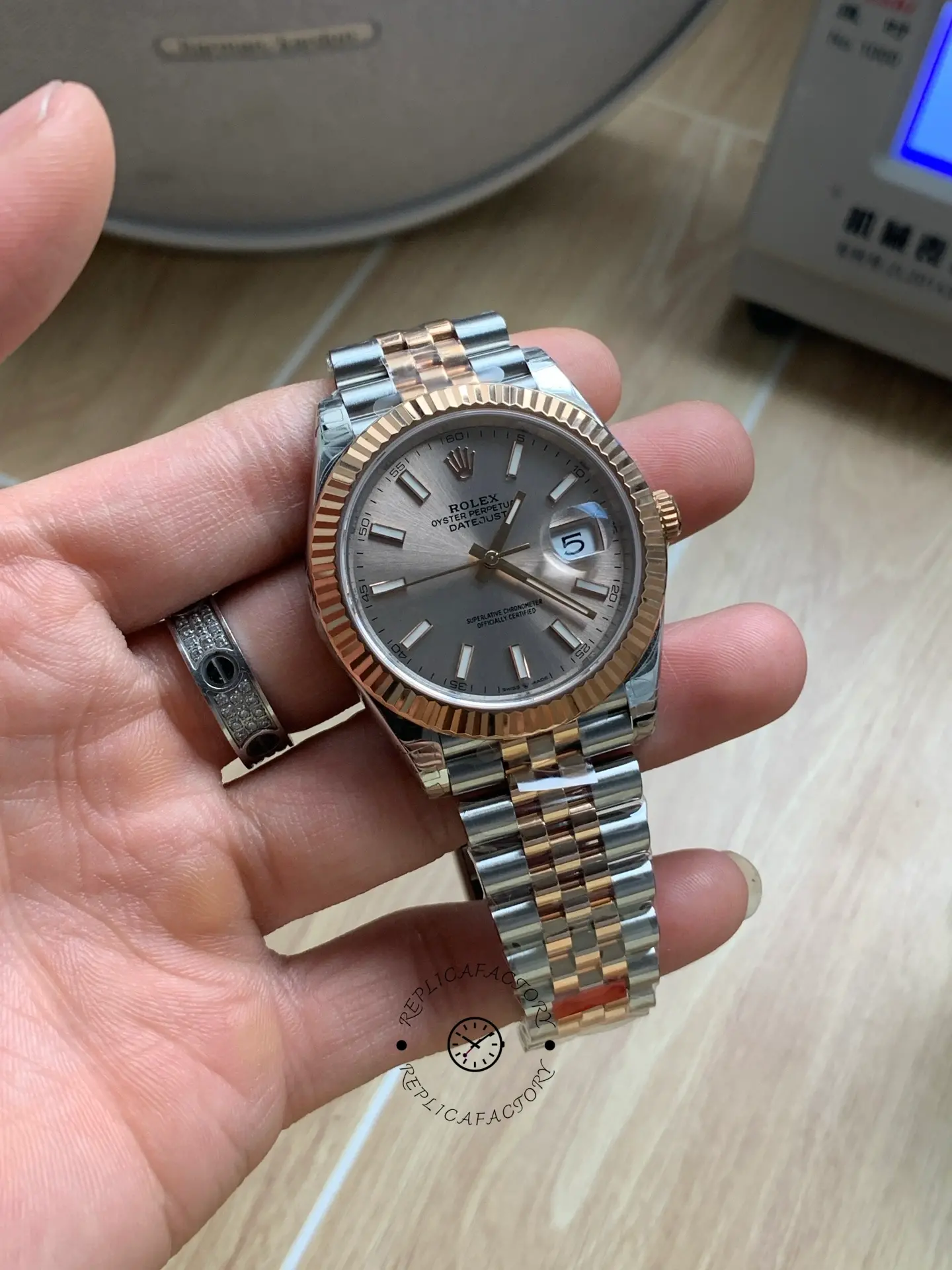 Rolex Datejust 41mm Two Tone Rose Gold Jubilee Band Sundust Index Dial 126331 0010