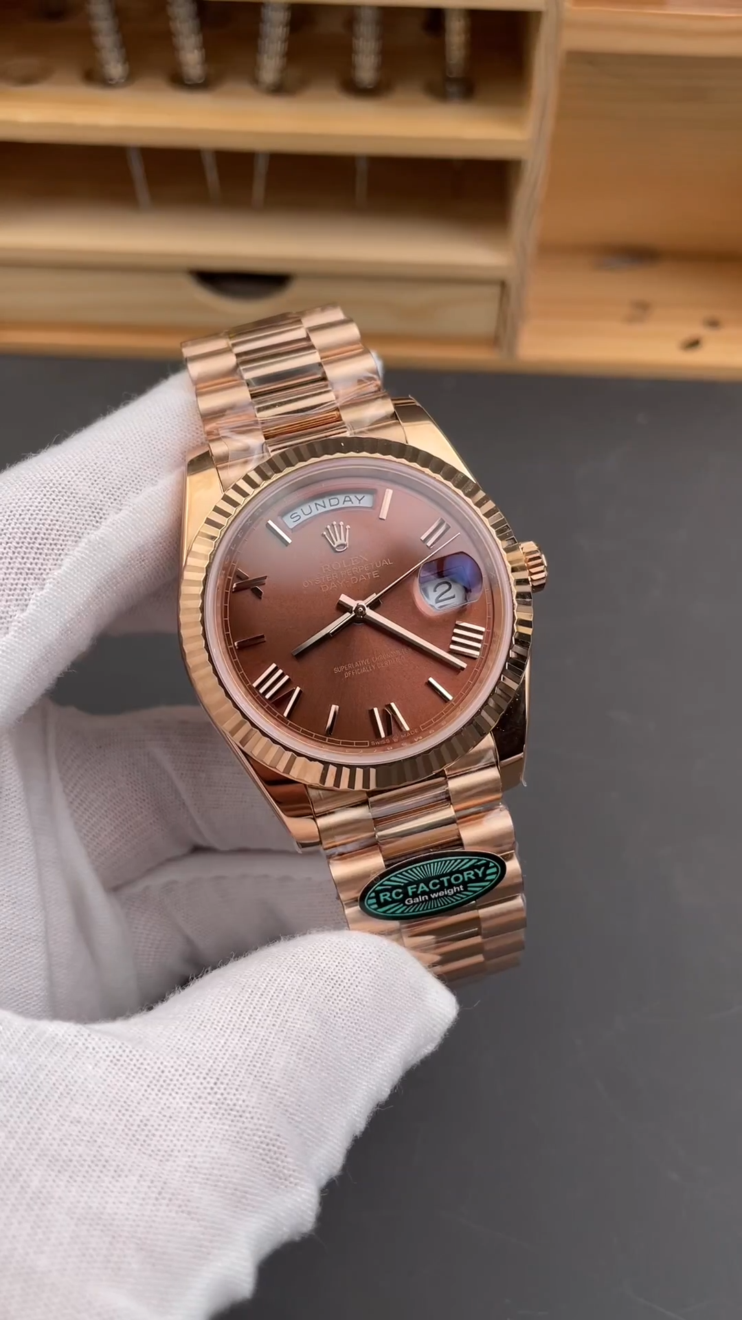 Rolex Day-Date 228235-0002 Chocolate Brown Dial Fluted Bezel 40mm Mens Replica Watch