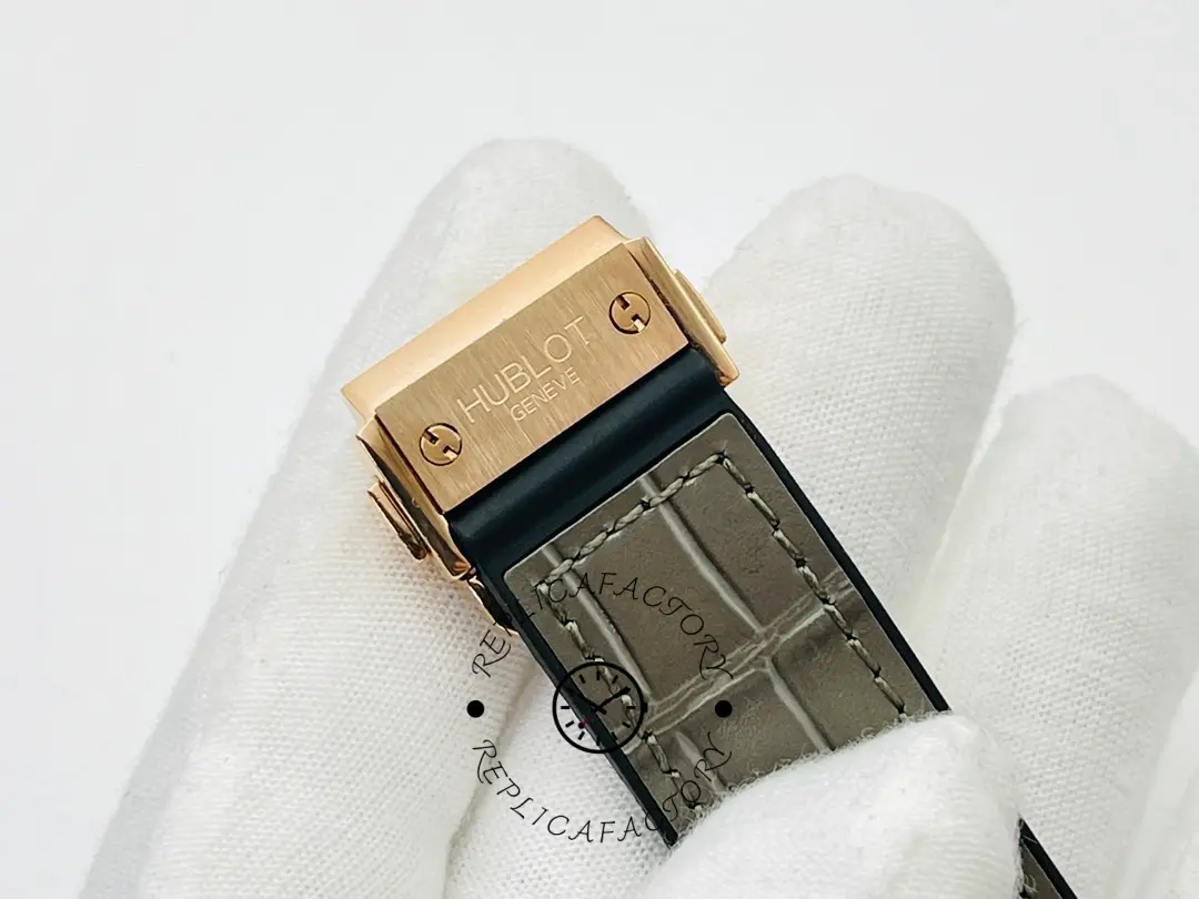 Hublot Classic Fusion 542.OX.1181.LR.1704 strap tail view, leather strap holes and end piece.