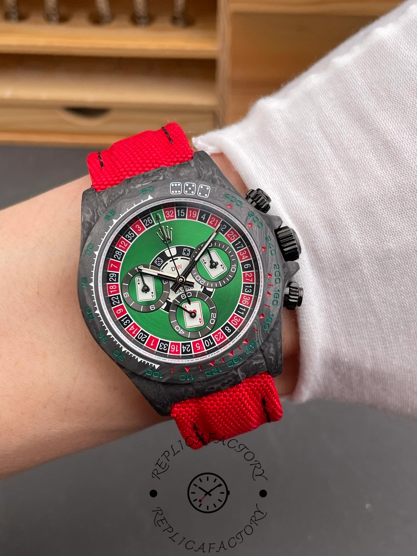 Rolex Daytona Diw Black Carbon Lucky Player (casino) 40mm Oyster