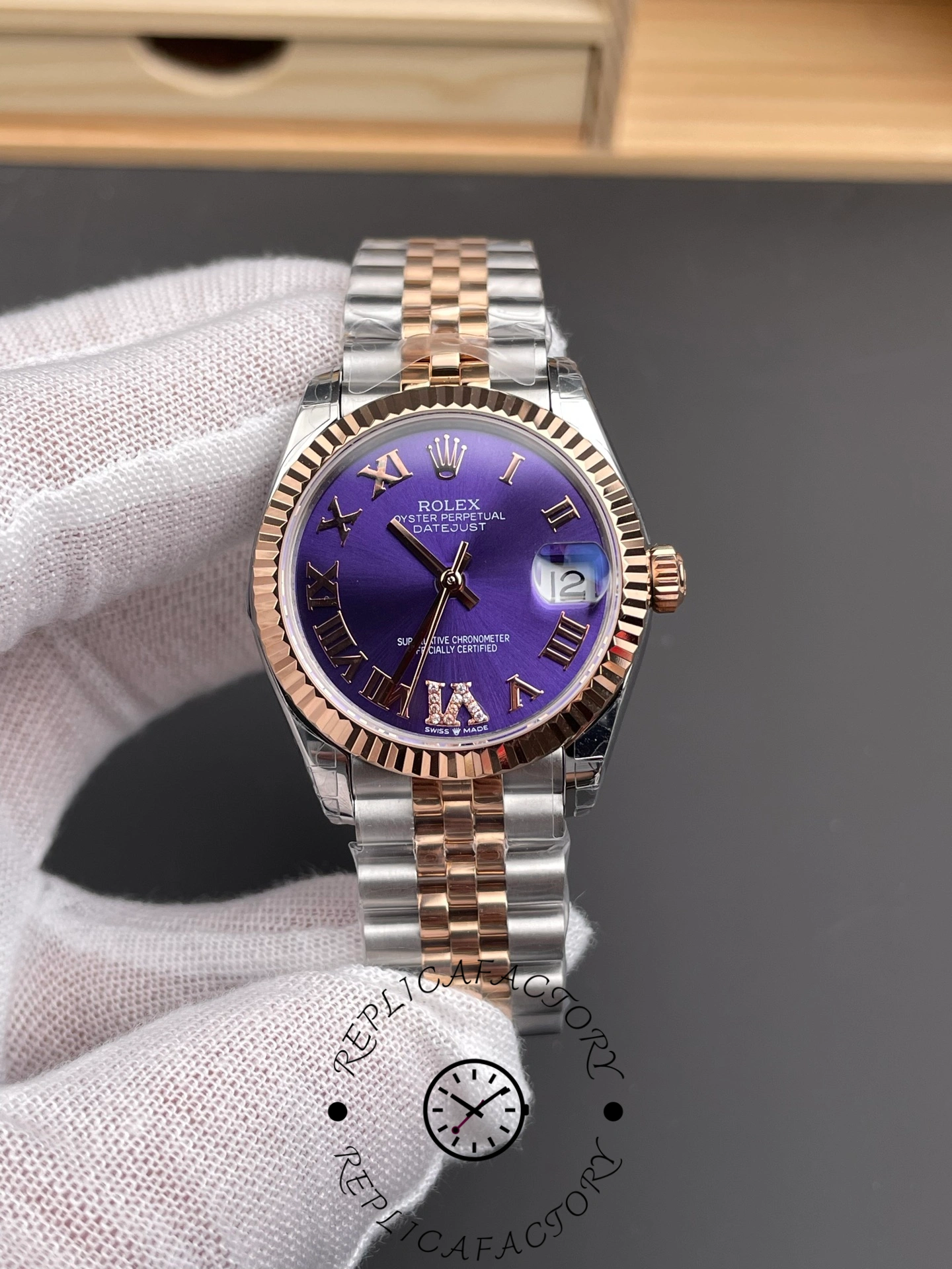 Rolex Datejust 31 Aubergine Pave Roman Dial M278271 0020 Women's Watch