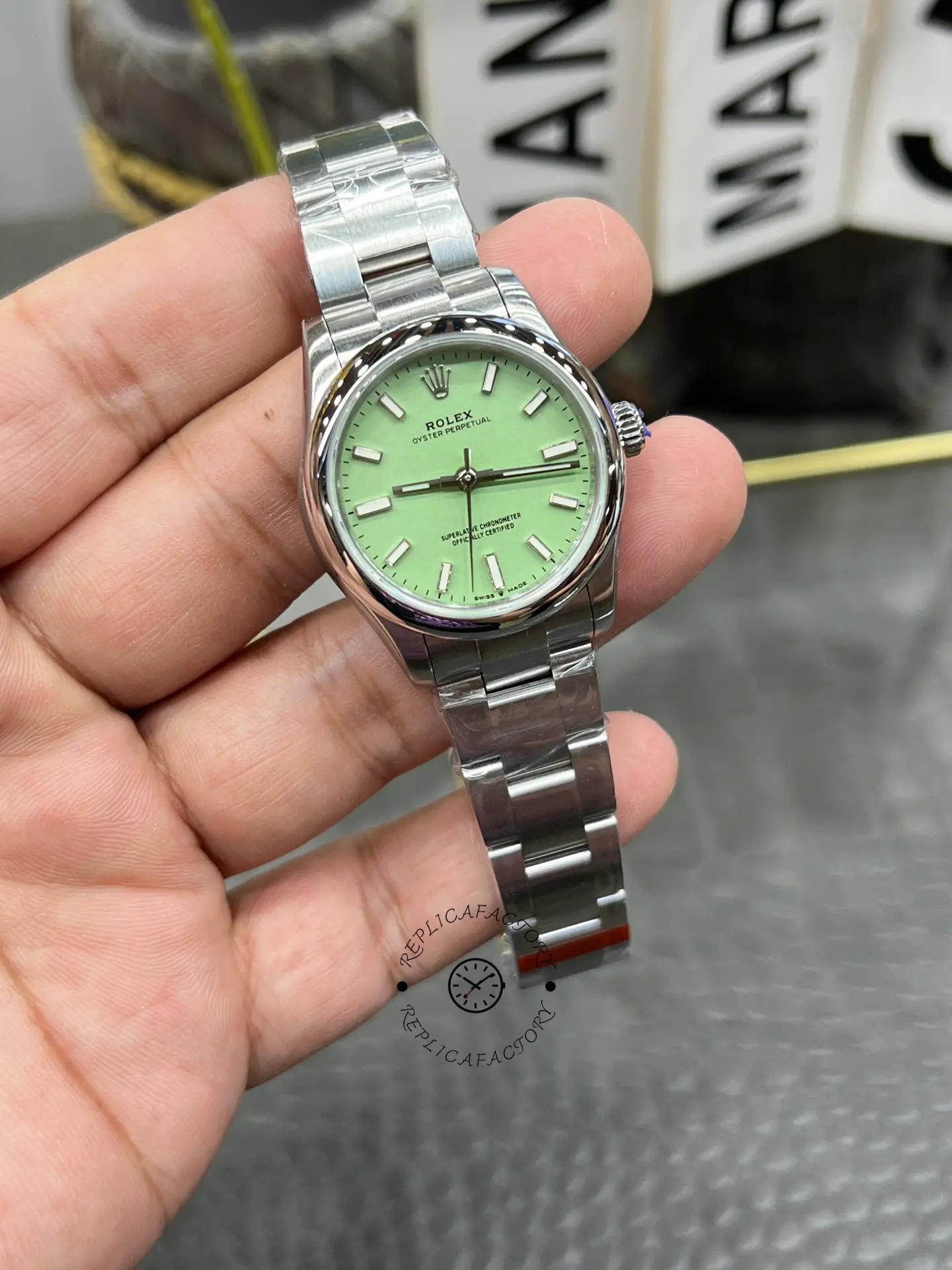 Rolex Oyster Perpetual Replica 31mm 277200-0012 Pistachio-Green Dial