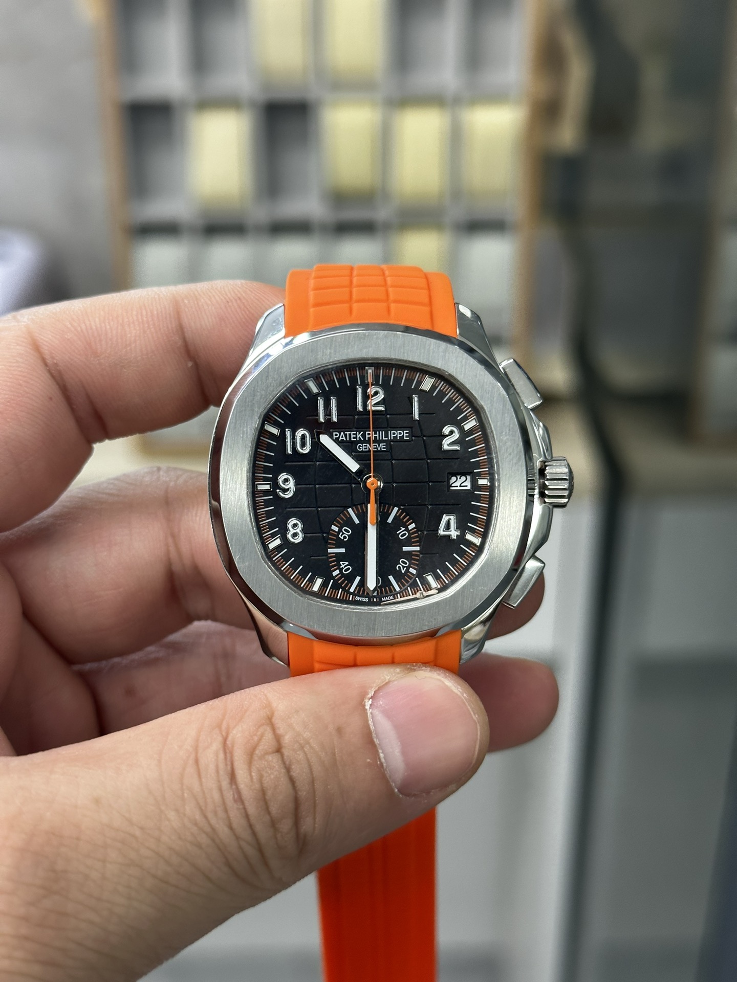Replica Patek Philippe Aquanaut 5968A 001 Chronograph Orange Rubber 42mm - WatchesReplica.is