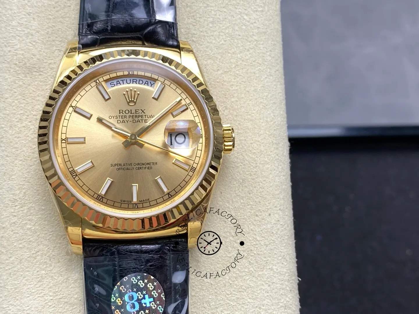 1:1 Clone Rolex Day-Date Champagne Index Dial 36 Leather Strap 118138