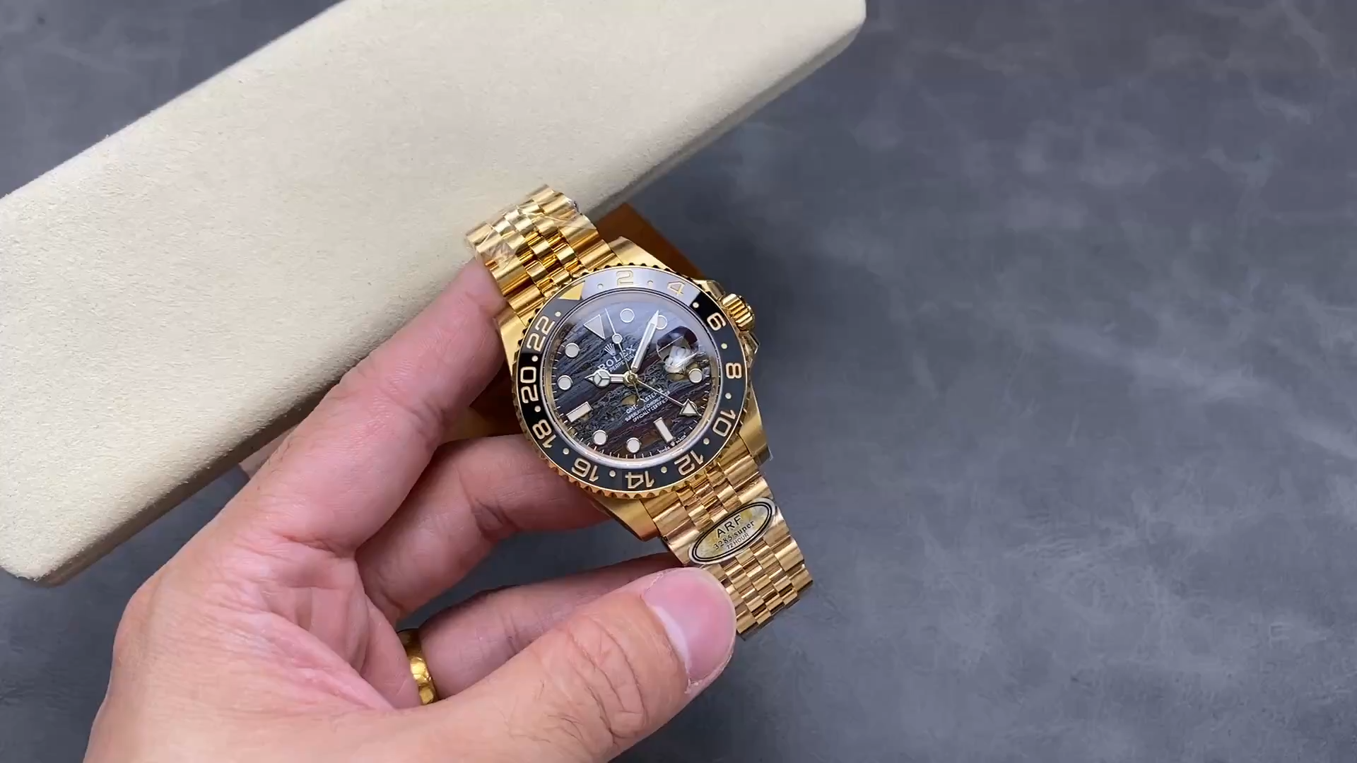 2025 Rolex GMT Master II 18 kt Yellow Gold m126718grnr 0002 40 mm Replica