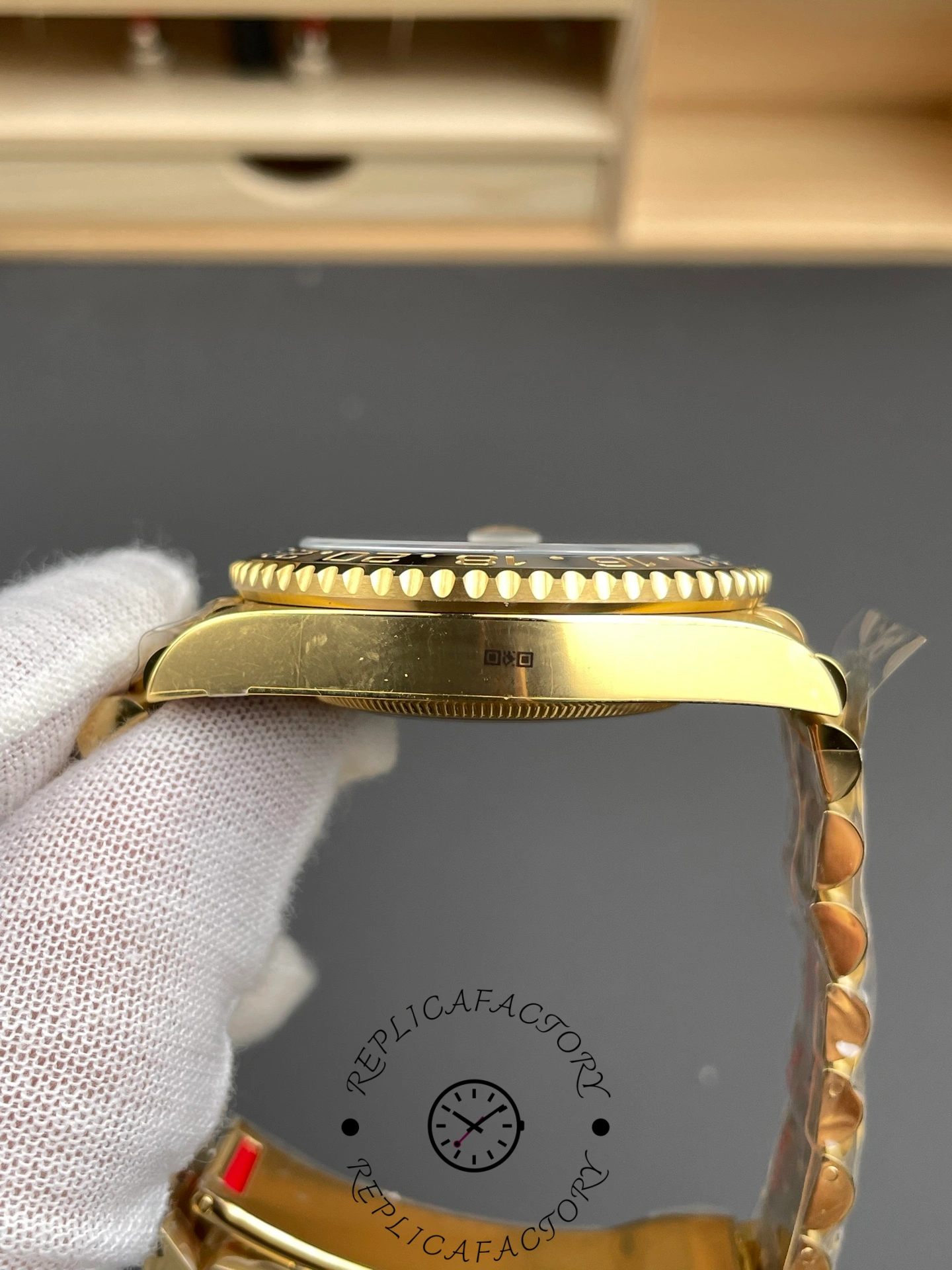 2025 Rolex GMT Master II 18 kt Yellow Gold m126718grnr 0002 40 mm Replica