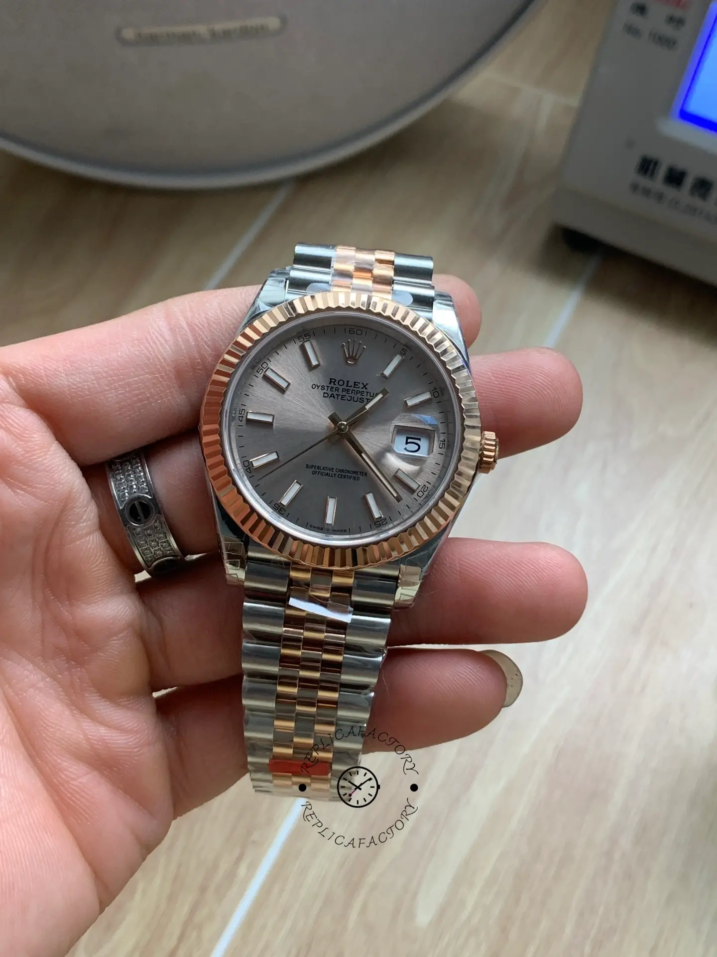 Rolex Datejust 41mm Two Tone Rose Gold Jubilee Band Sundust Index Dial 126331 0010