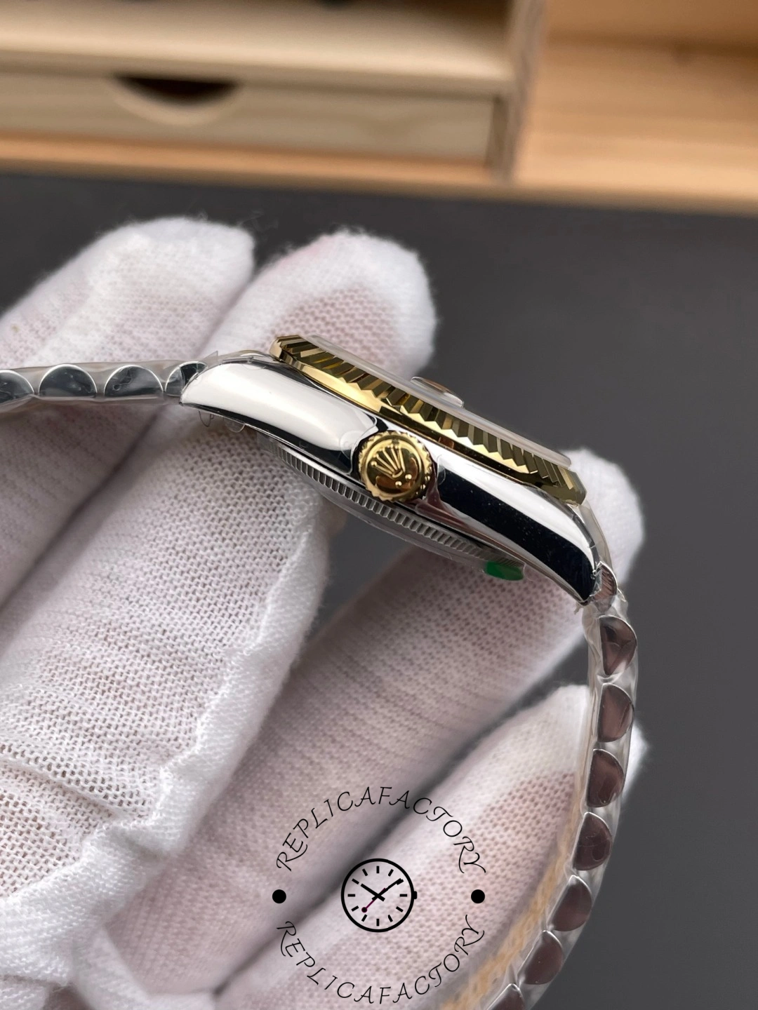 Rolex Datejust 31mm Stainless Steel and Yellow Gold 278273 0030 Green Jubilee