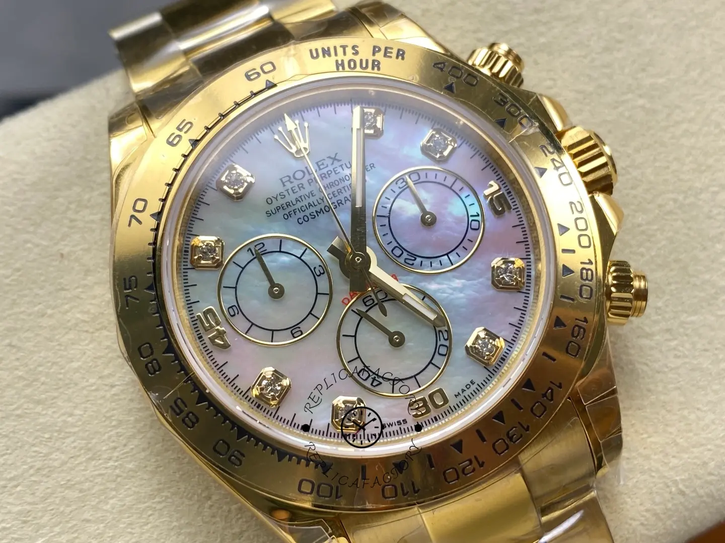 Rolex Daytona 116528 Yellow Gold Mother of Pearl Diamond Dial 40mm Mens Replica Watch