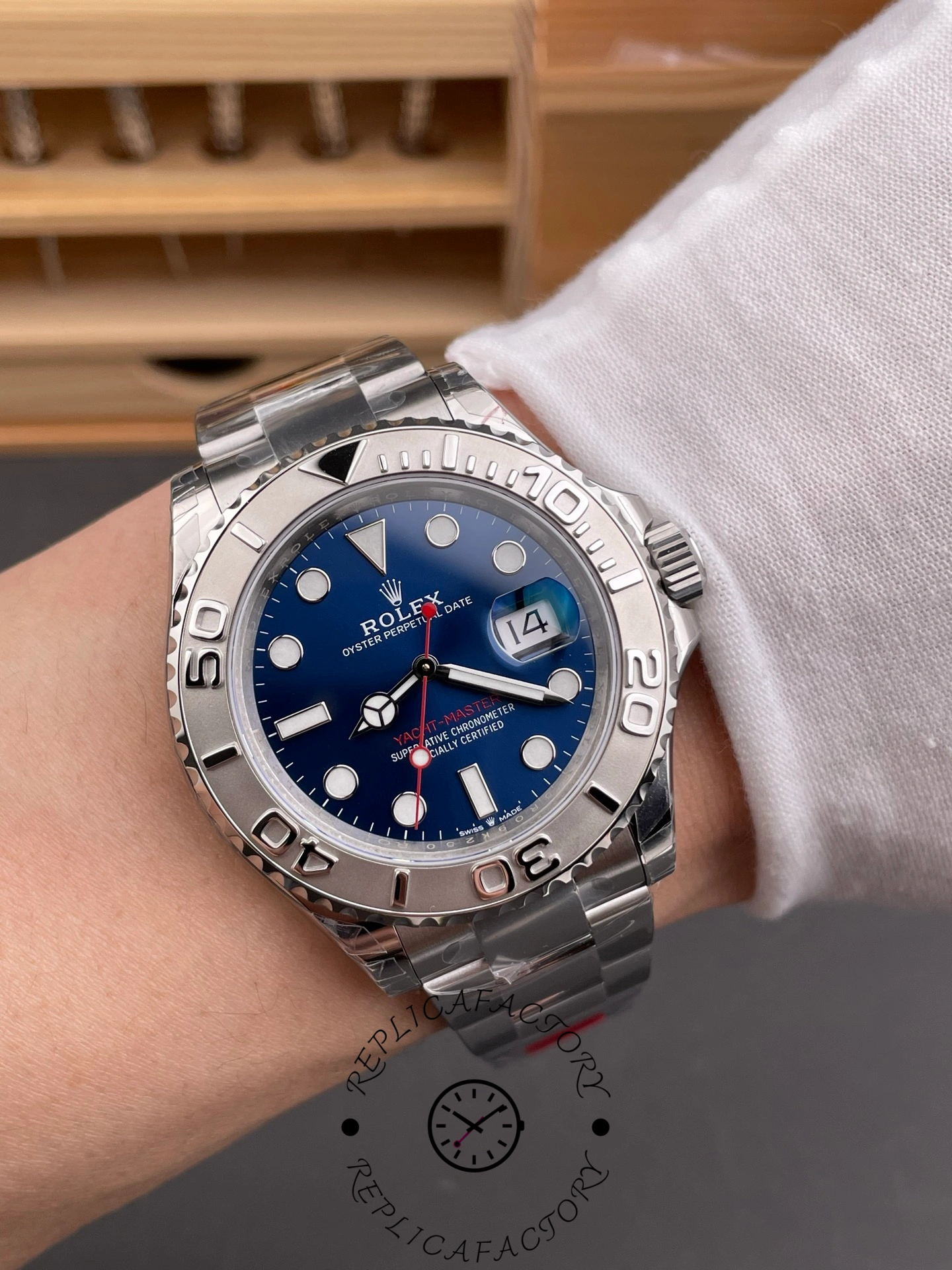 Rolex Yacht-Master 126622 Platinum Bezel Blue Dial 40MM Mens Replica Watch