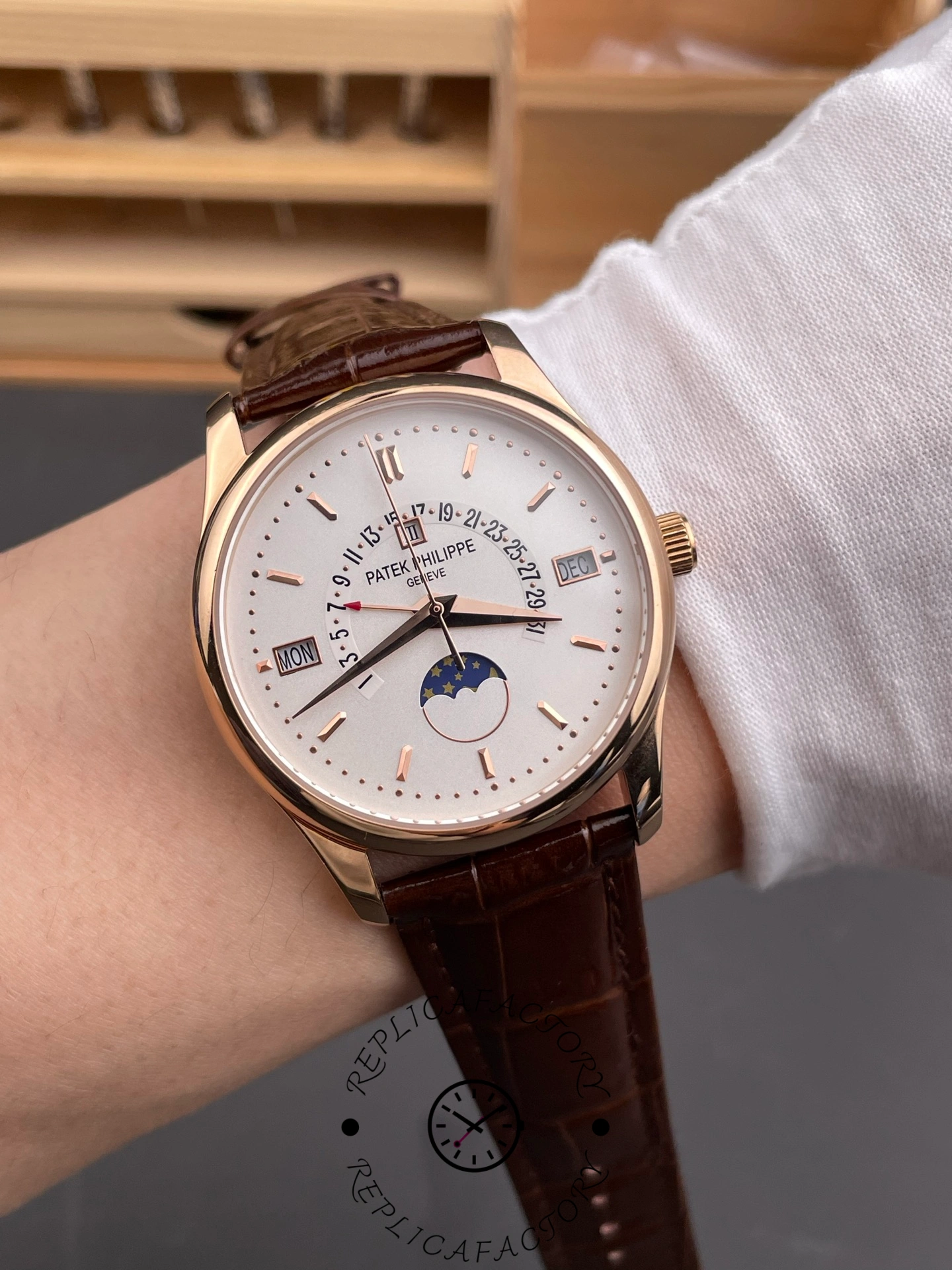 Replica Patek Philippe 5496R-001 Complications Rose Gold Watch
