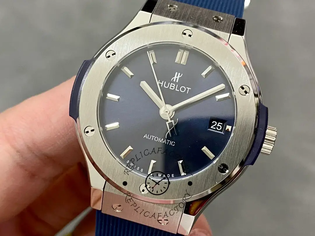 Hublot Classic Fusion 565.NX.7170.RX Lady 38 MM