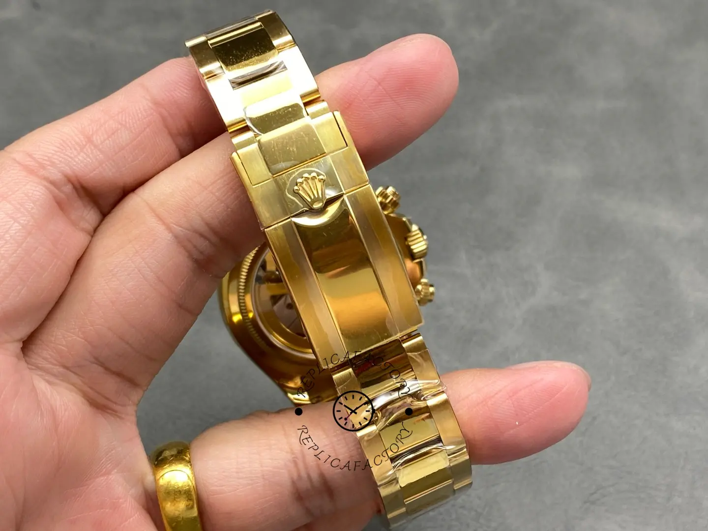 Rolex Daytona 40 Yellow Gold Le Mans 100th Anniversary 126528LN 0001