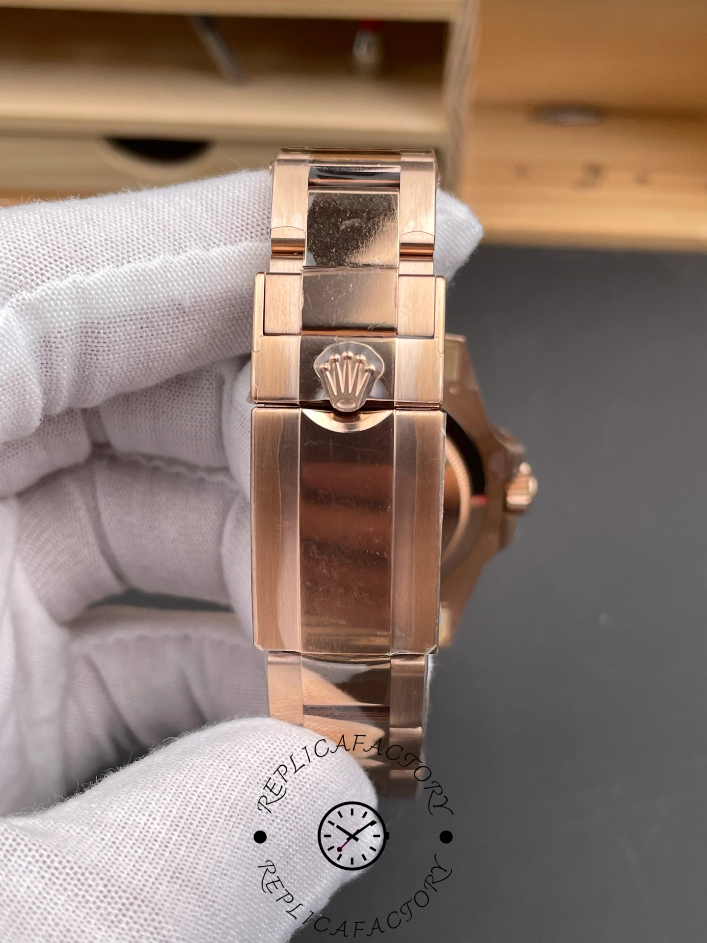2025 Rolex GMT Master II 18k Everose Gold M126715CHNR 0002 Replica