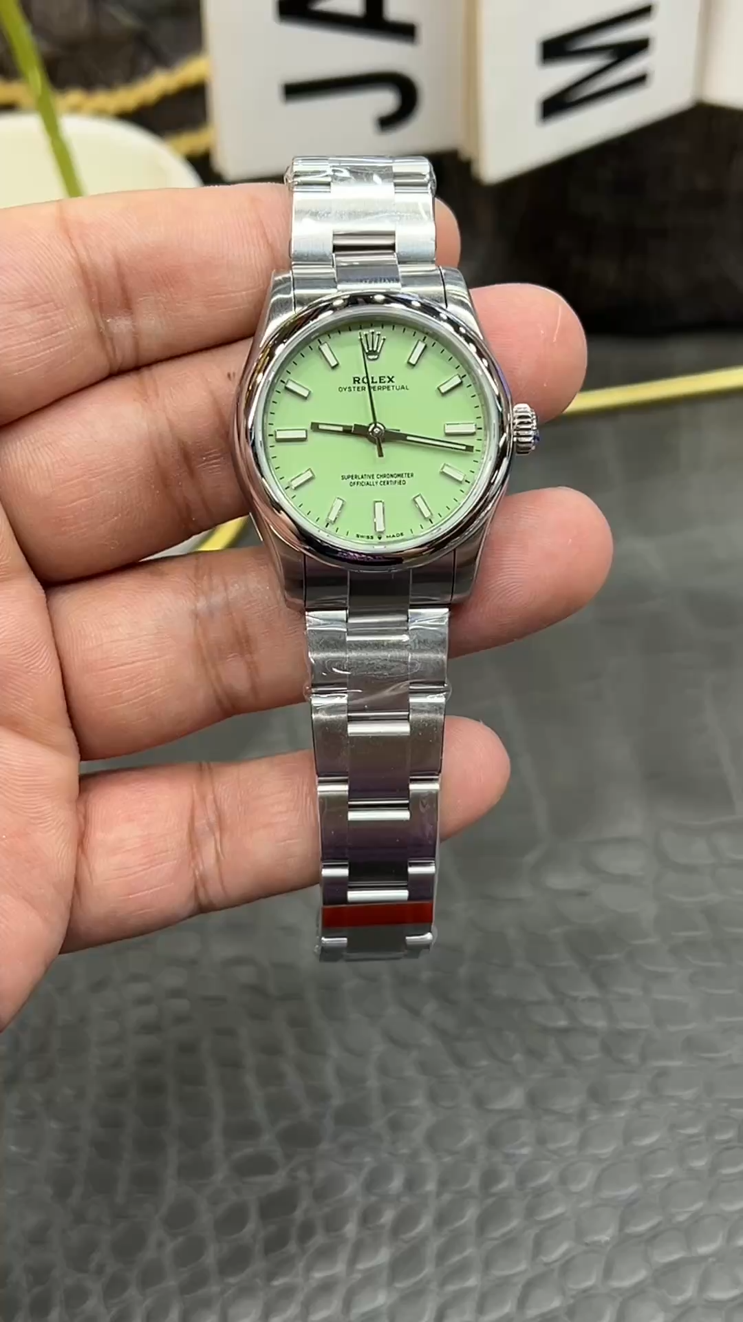 Rolex Oyster Perpetual Replica 31mm 277200-0012 Pistachio-Green Dial
