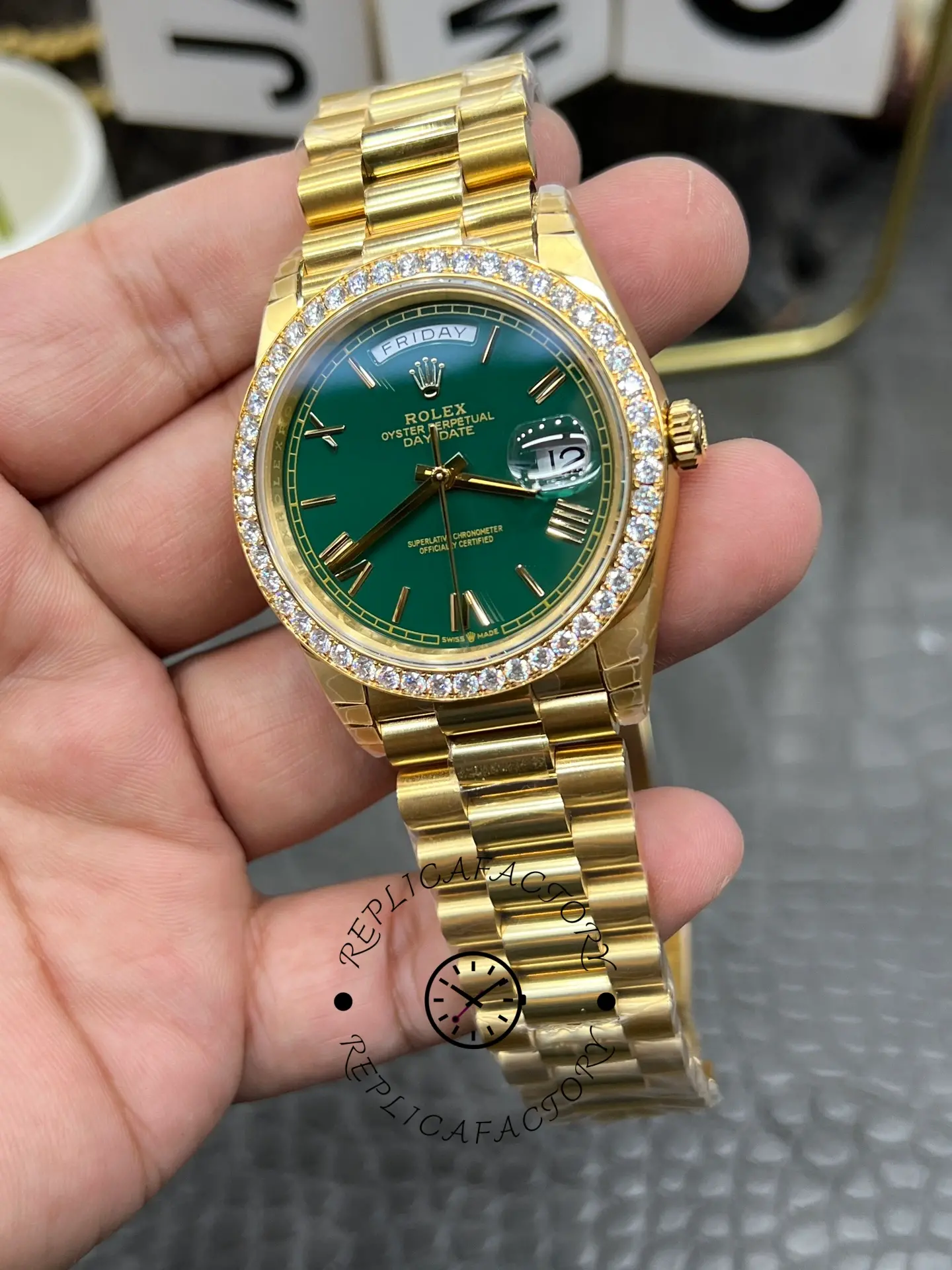 Rolex Day Date 40 18K Yellow Gold Green Dial Diamond Bezel M228348RBR 0040 Men's Watch