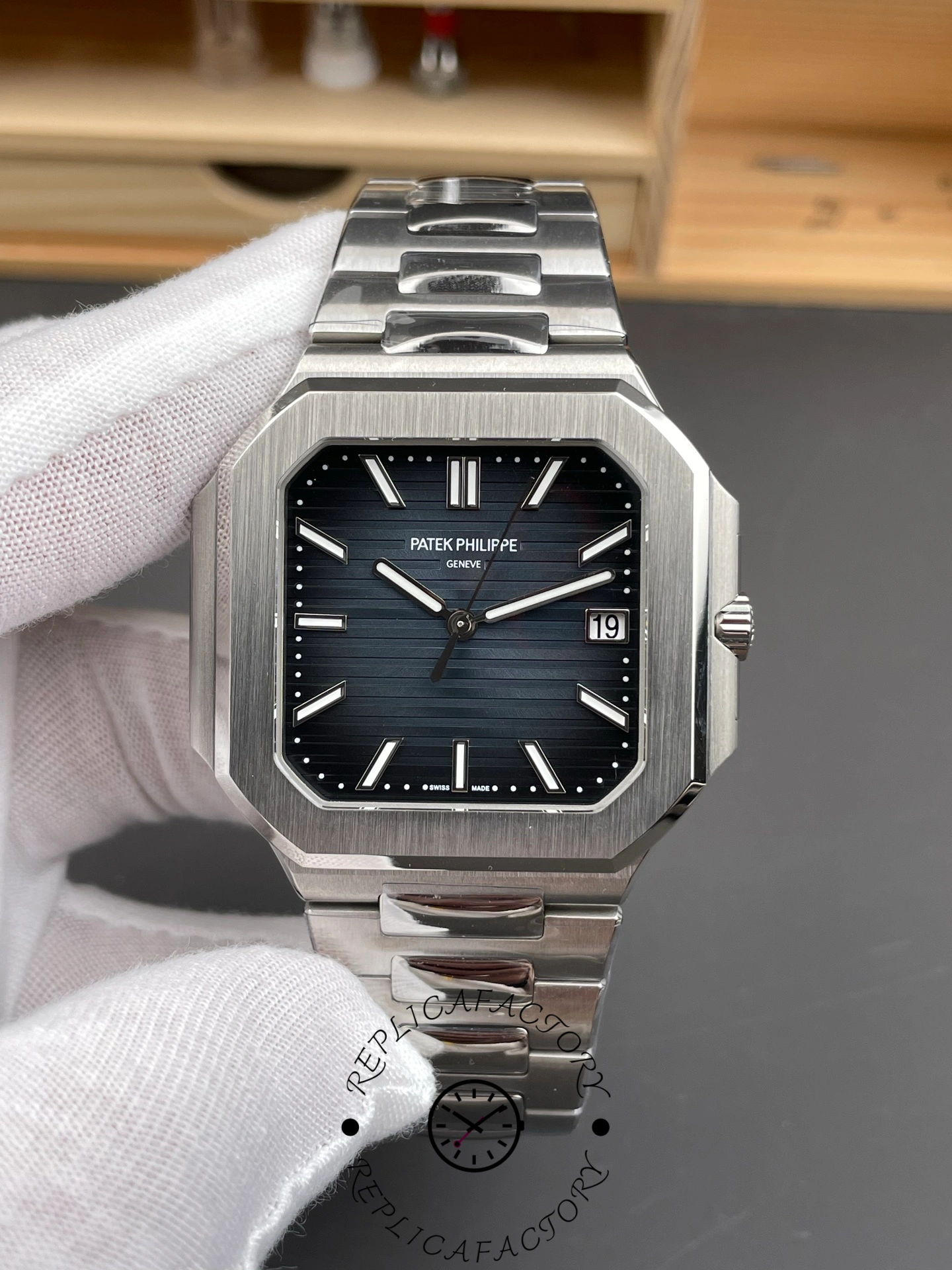 Patek Philippe Cubitus Blue Dial 40mm 7128 1G 001 Replica