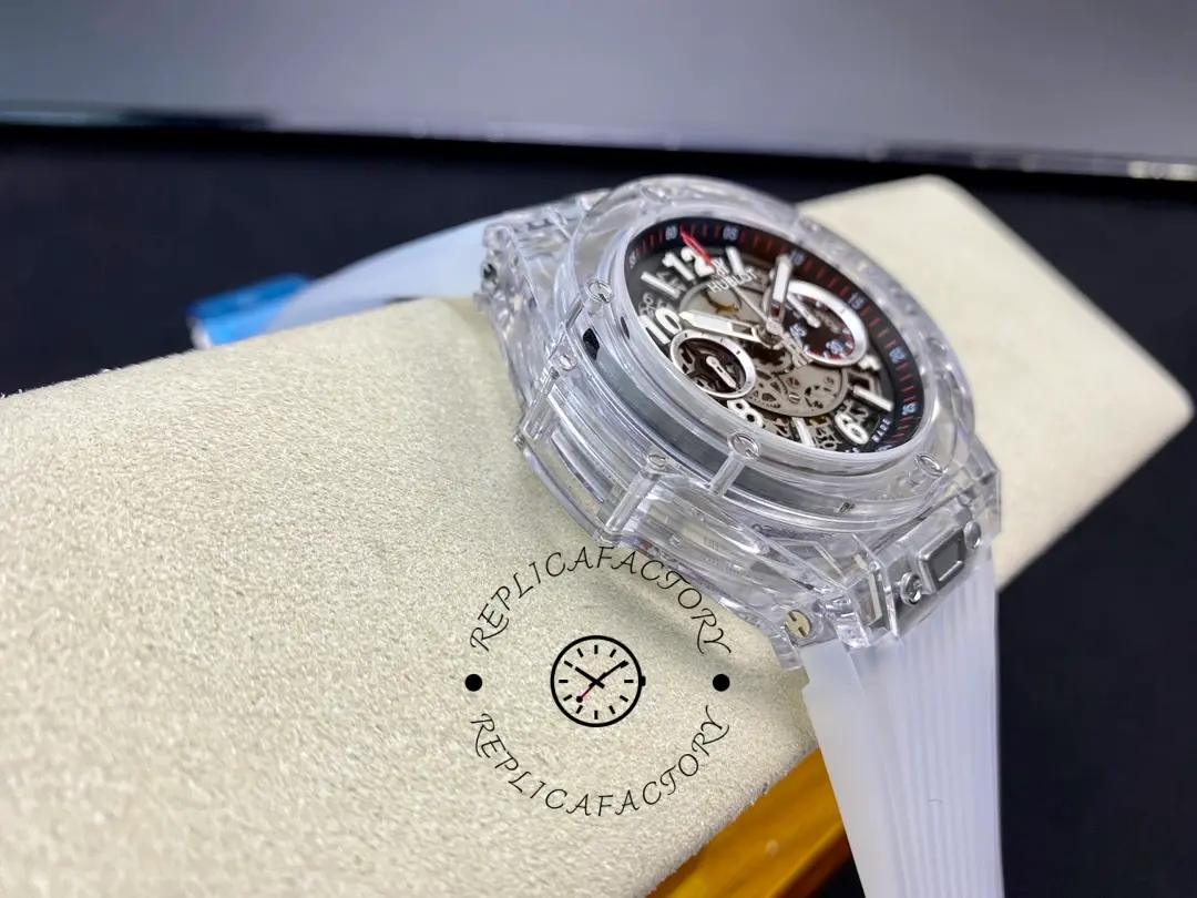 Side view of Hublot Big Bang Unico Chronograph 411.JX.1170.RX, transparent mid-case layers.