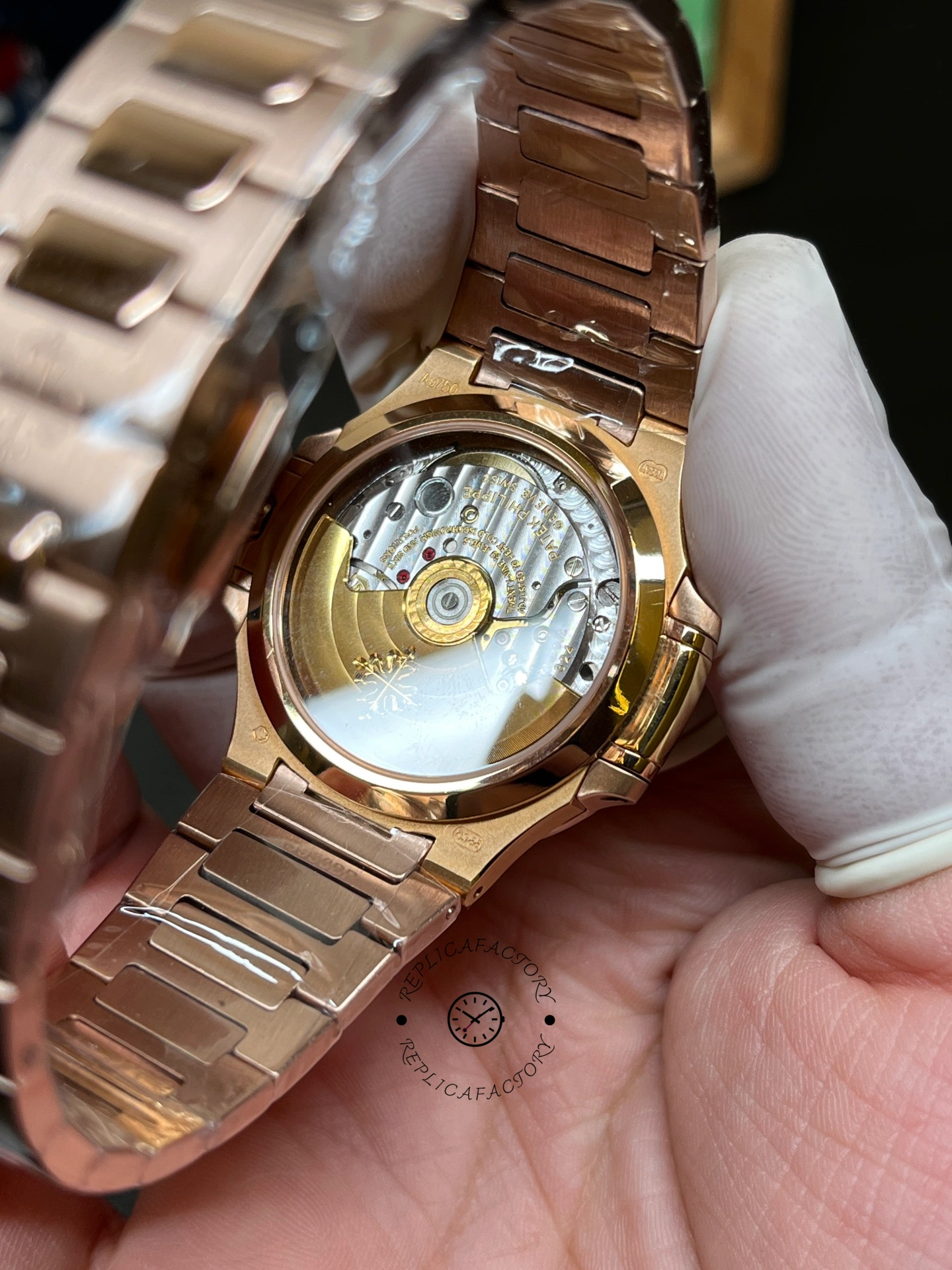 Replica Patek Philippe Nautilus 7118 1200R 001 Watch