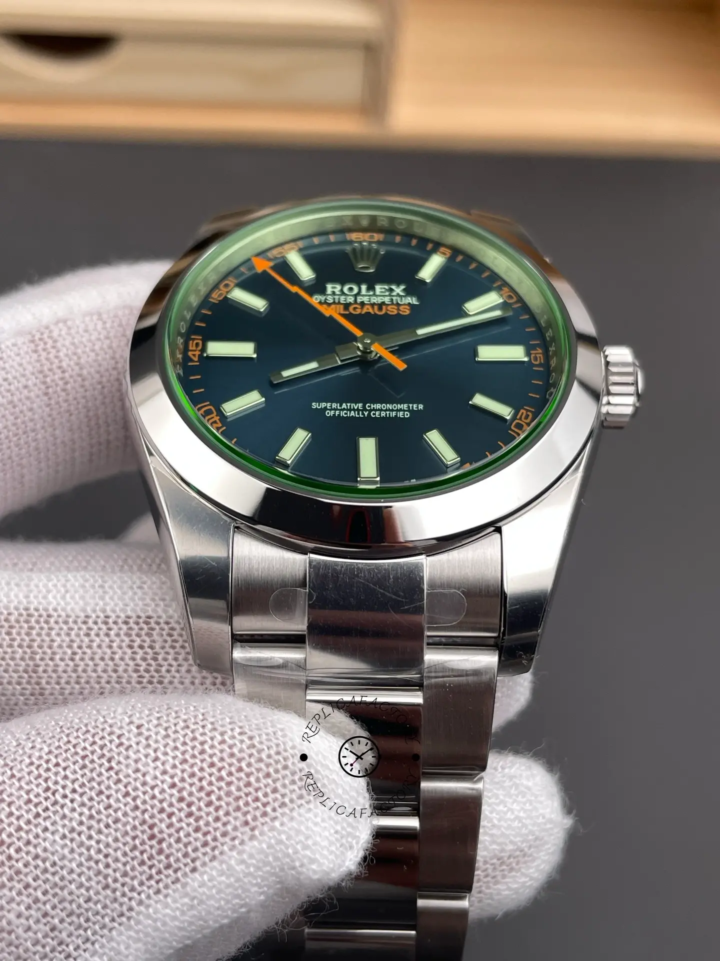 Rolex Milgauss 116400GV-0001 Stainless Steel Black Dial 40MM Mens Replica Watch