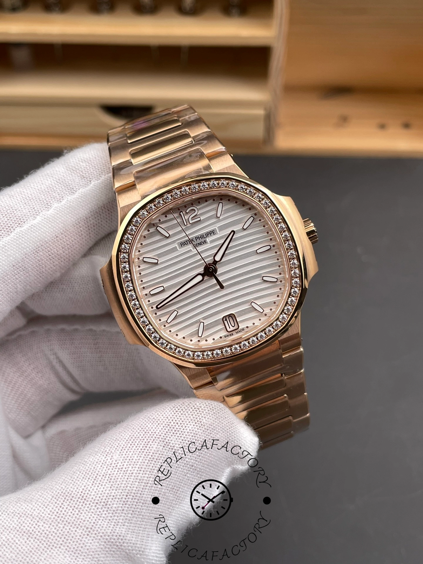 Patek Philippe Nautilus Ladies Rose Gold & Yellow Gold Silver Dial 7118 1R 001 35.2mm