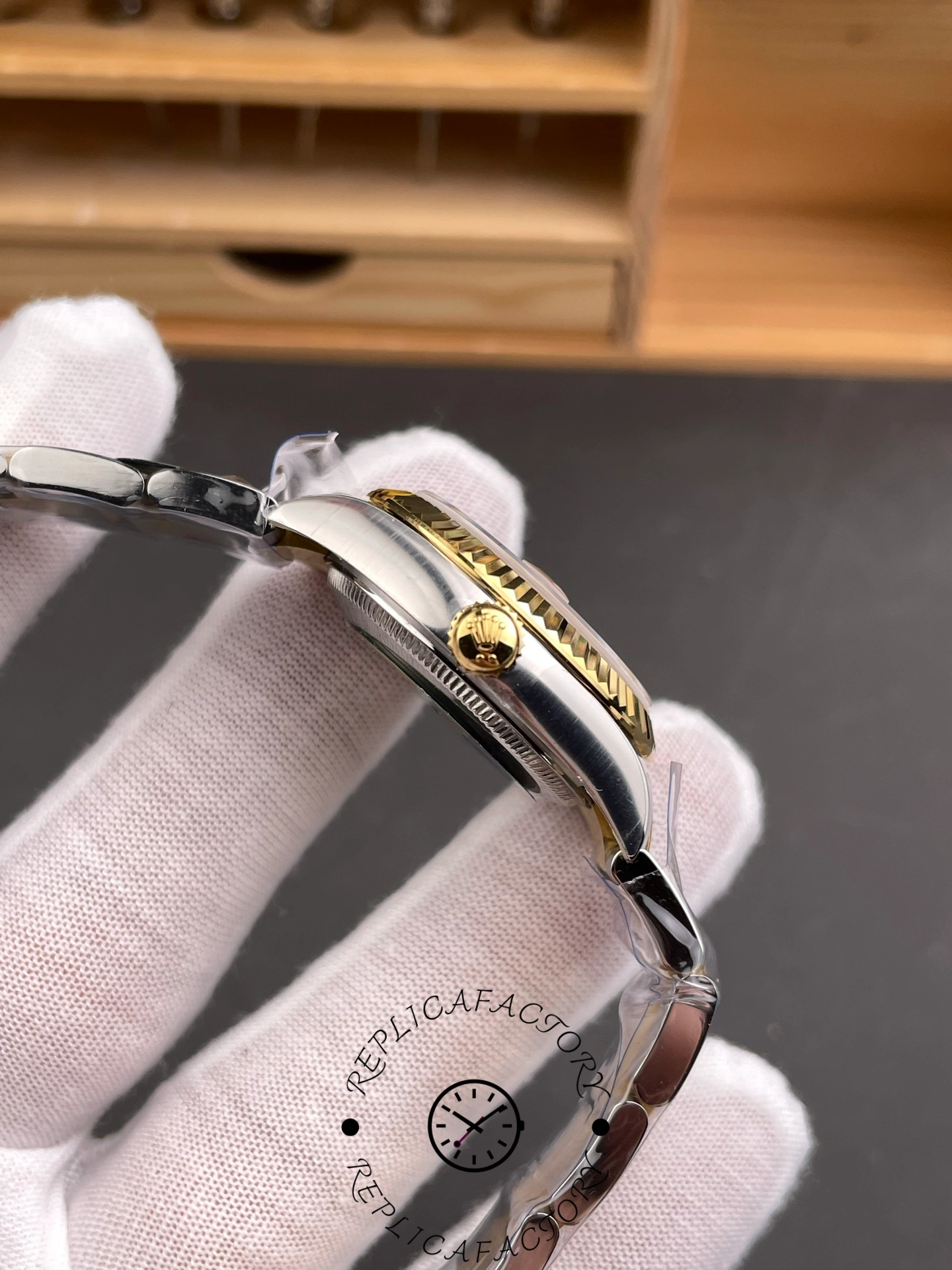 Rolex Lady-Datejust 28 Two-Tone Fluted 279173-0002