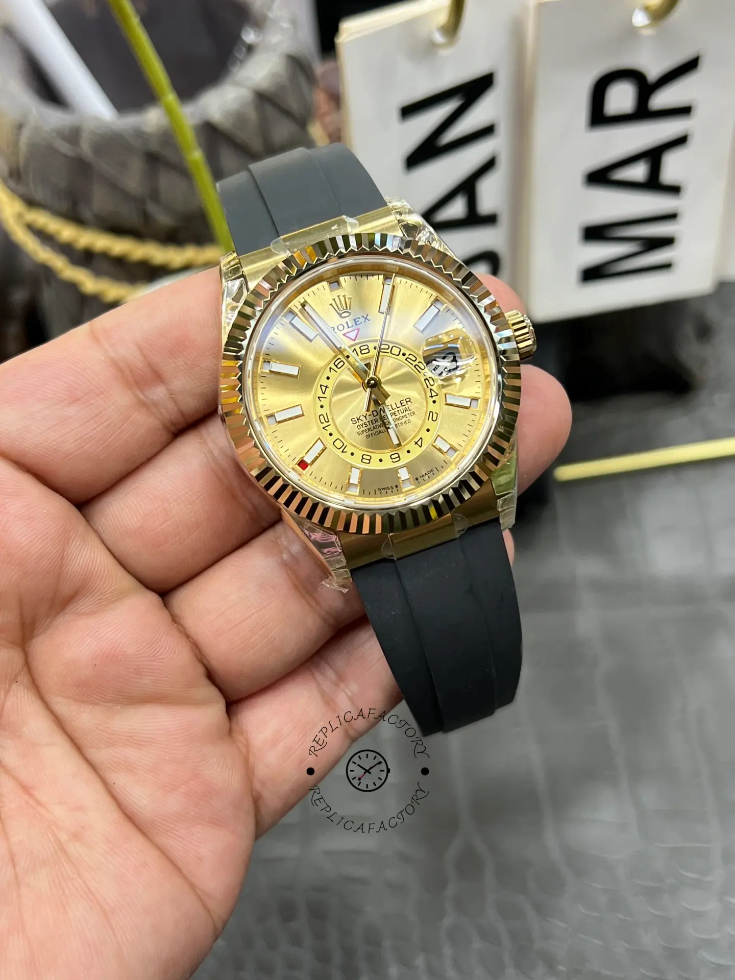 Rolex Sky Dweller m336238 0001 42MM