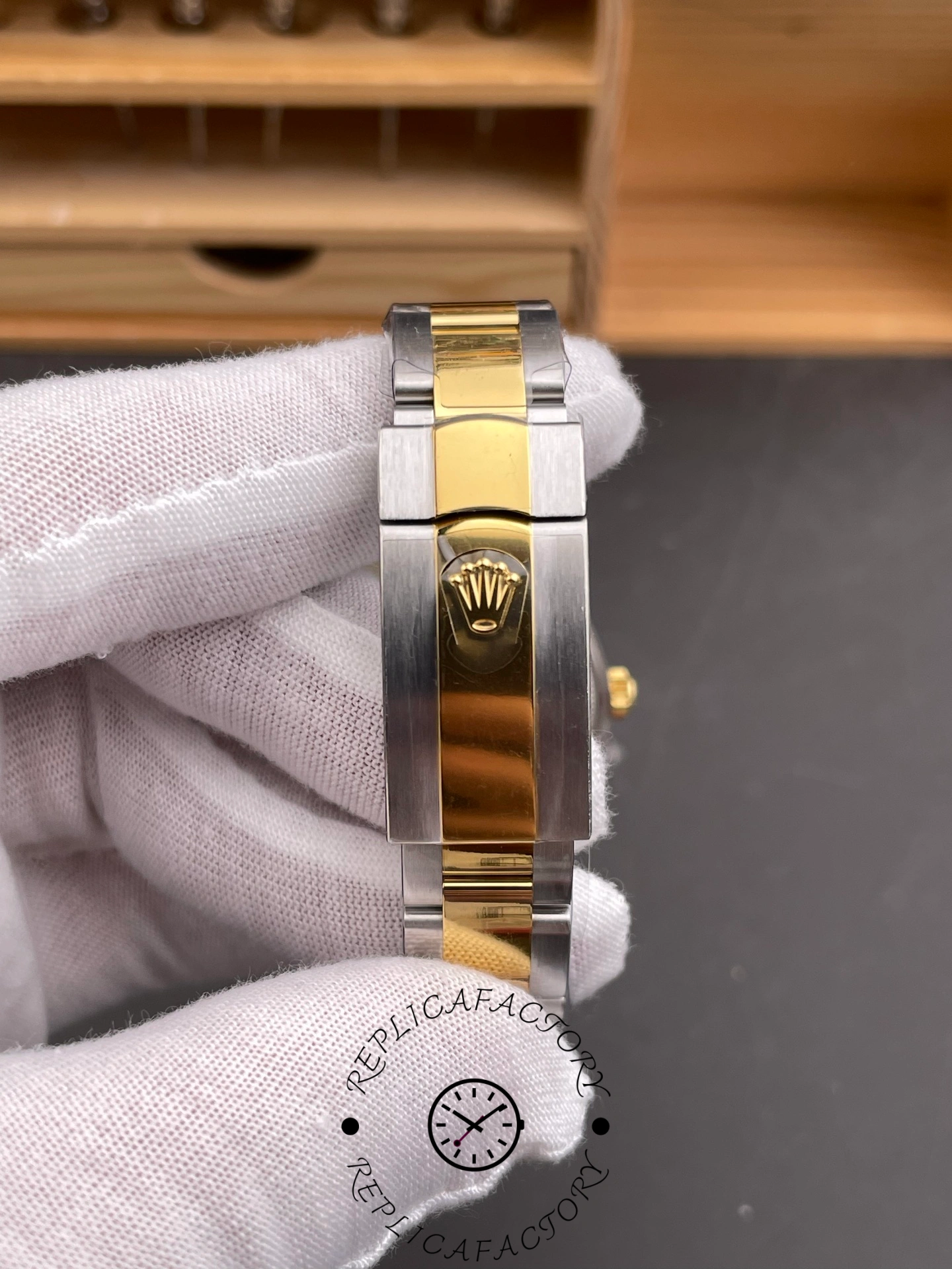 Rolex Lady-Datejust 28 Two-Tone Fluted 279173-0002
