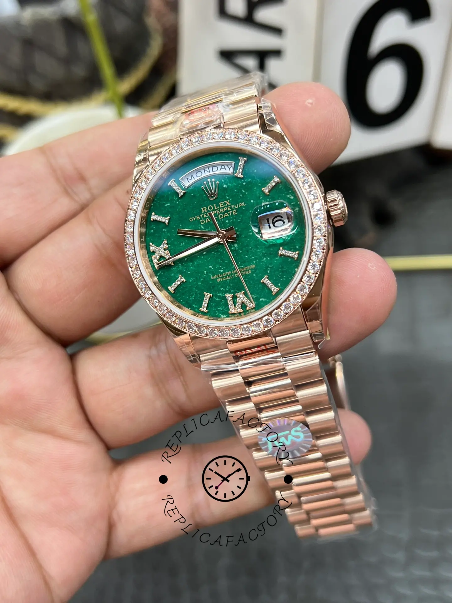 Rolex Day Date Oyster 36 mm Everose Gold Diamonds Bezel M128345RBR 0068