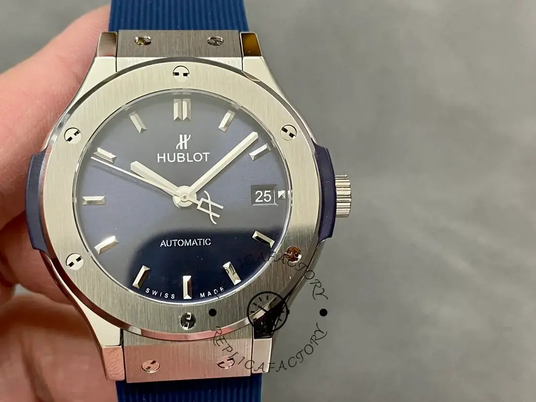 Hublot Classic Fusion 565.NX.7170.RX Lady 38 MM