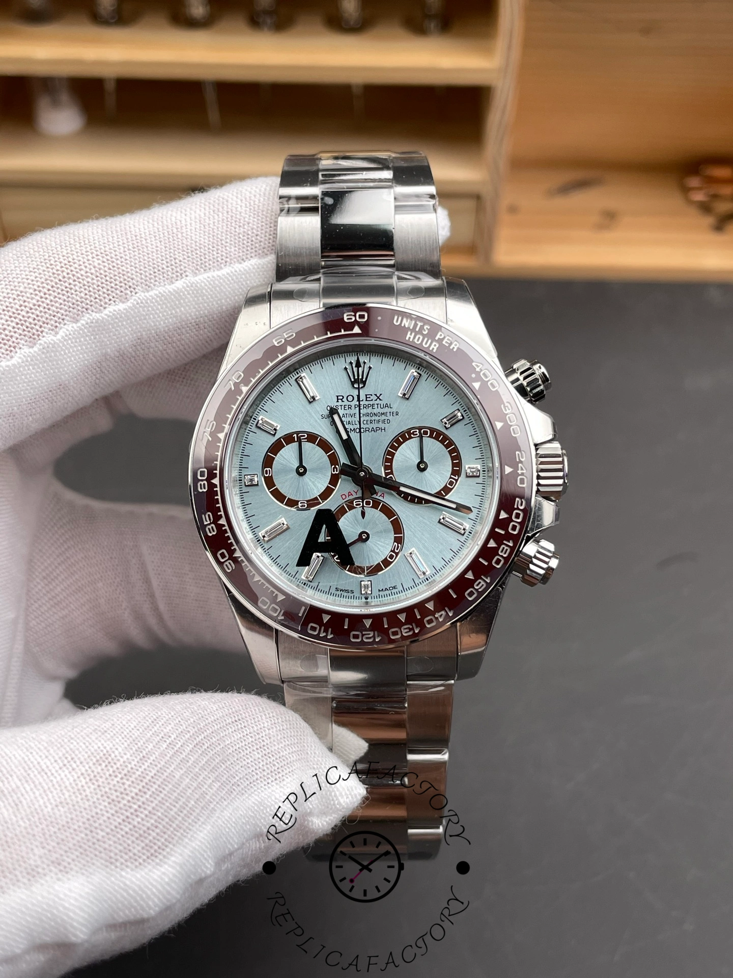 Replica Rolex Platinum Cosmograph Daytona Ice Blue Ice Blue Diamond Baguette Mark 126506 0002