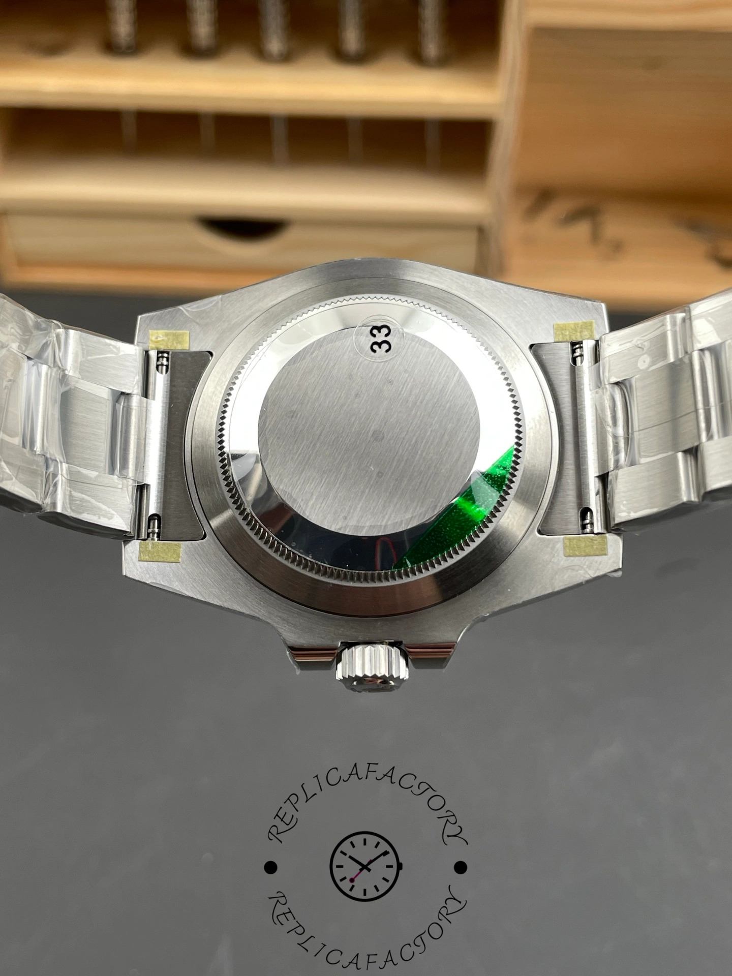 Rolex Submariner Date 116610LV Stainless Steel Oyster 40MM Green Dial Mens Replica Watch