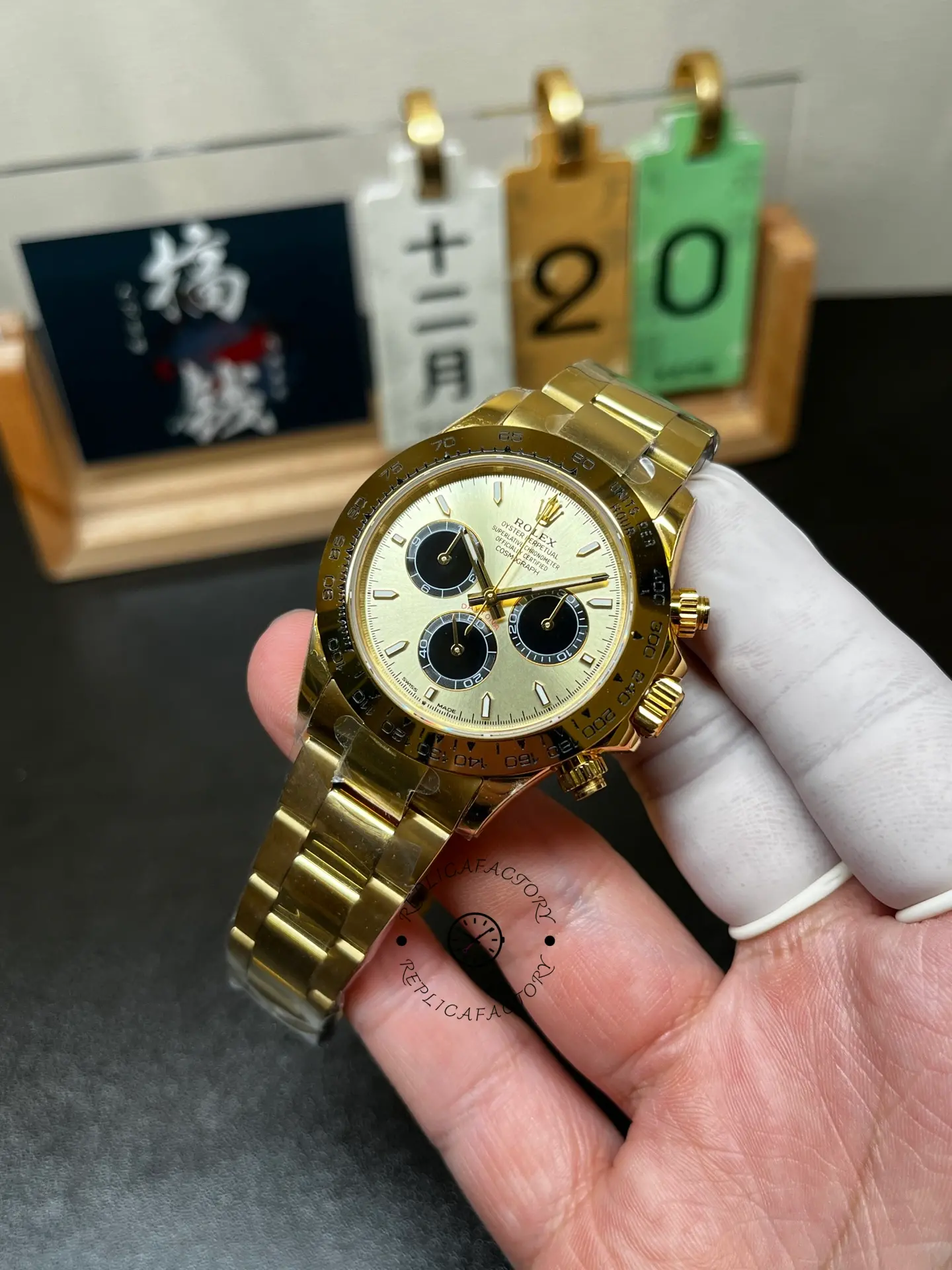 Rolex Daytona 126508 0006 Yellow Gold on Bracelet 1:1 Replica Watch