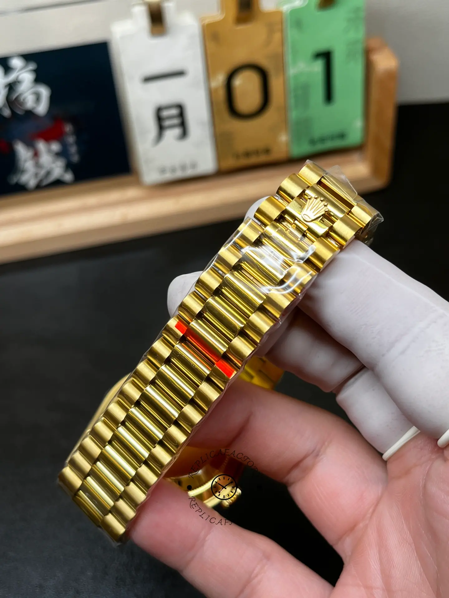 Rolex Day Date 40 Yellow Gold Champagne Dial m228238 0005