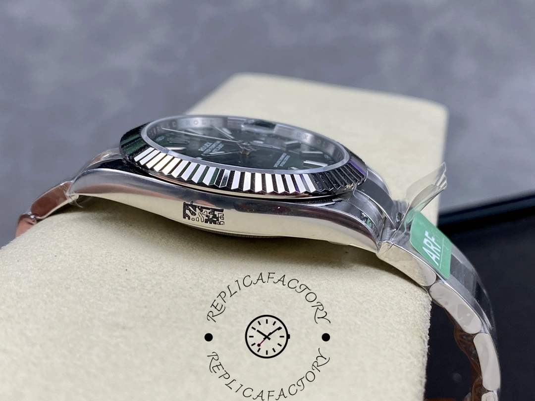 Rolex Datejust 41mm Fluted Bezel Green Dial m126334 0027 Mens Replica Watch