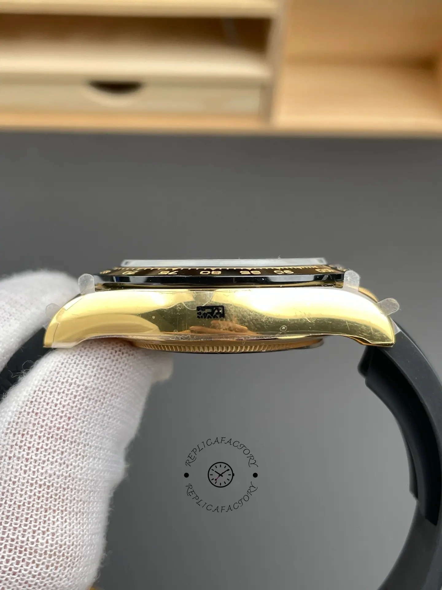 Rolex Daytona 116518LN Yellow Gold Champagne Dial 40mm Mens Replica Watch