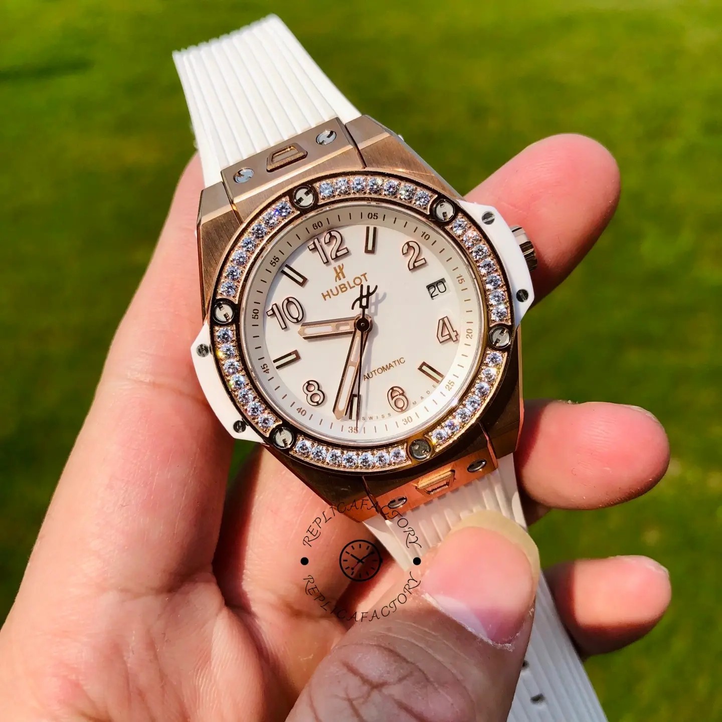 1:1 Clone Hublot Big Bang 465.OE.2080.RW.1204 One Click 39 Diamond-Set