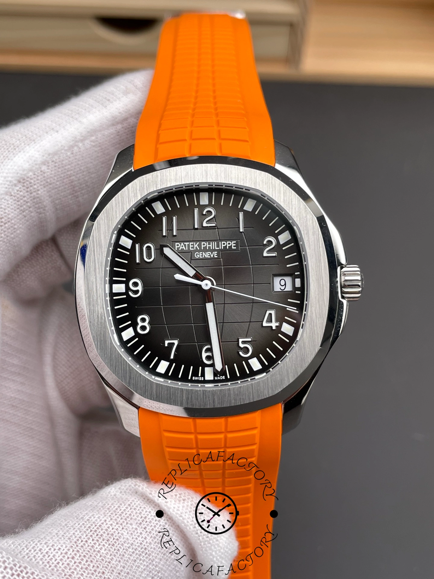 Patek Philippe Aquanaut 5167A 001 Replica 40mm Orange Rubber Strap
