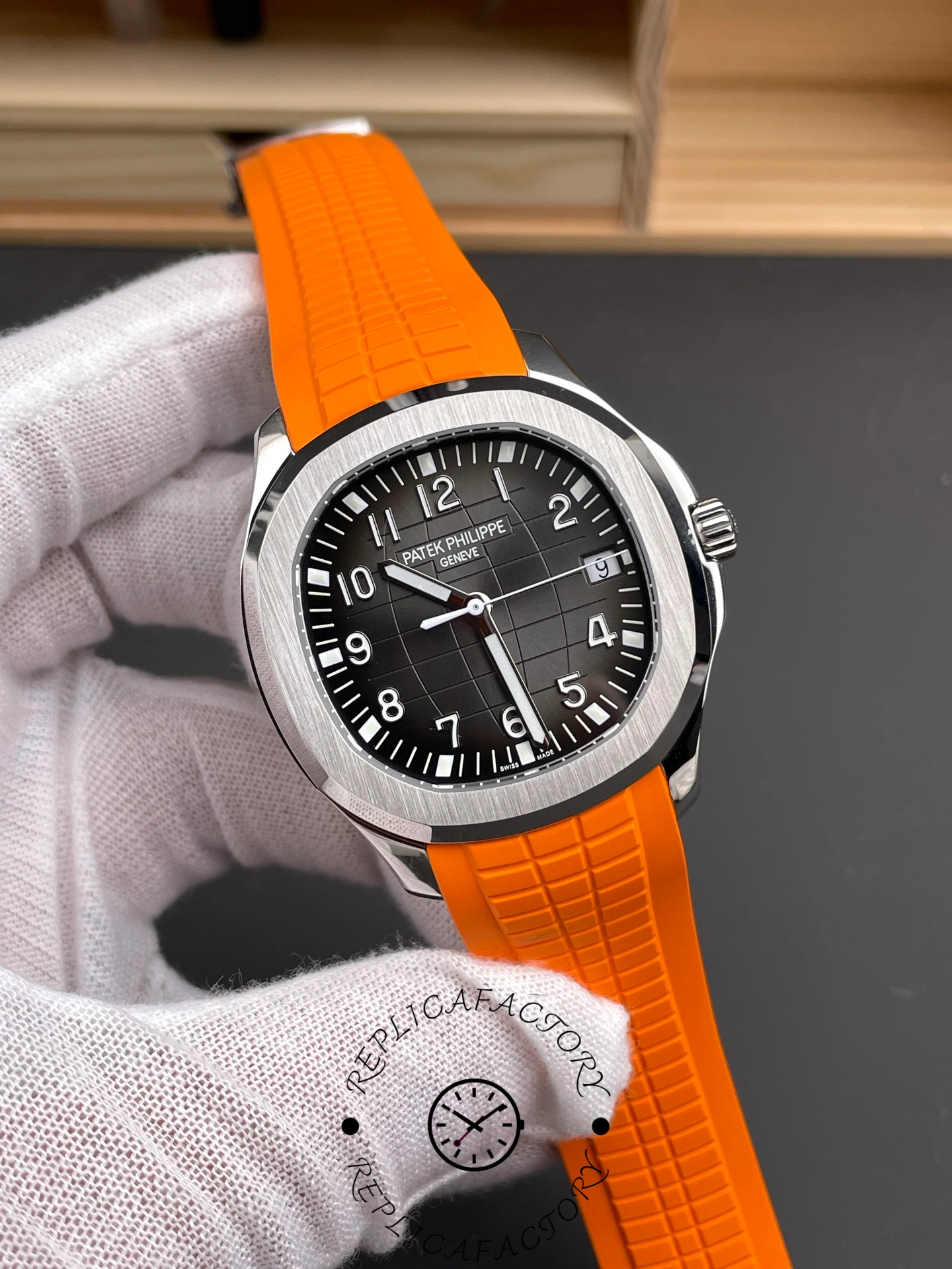 Patek Philippe Aquanaut 5167A 001 Replica 40mm Orange Rubber Strap