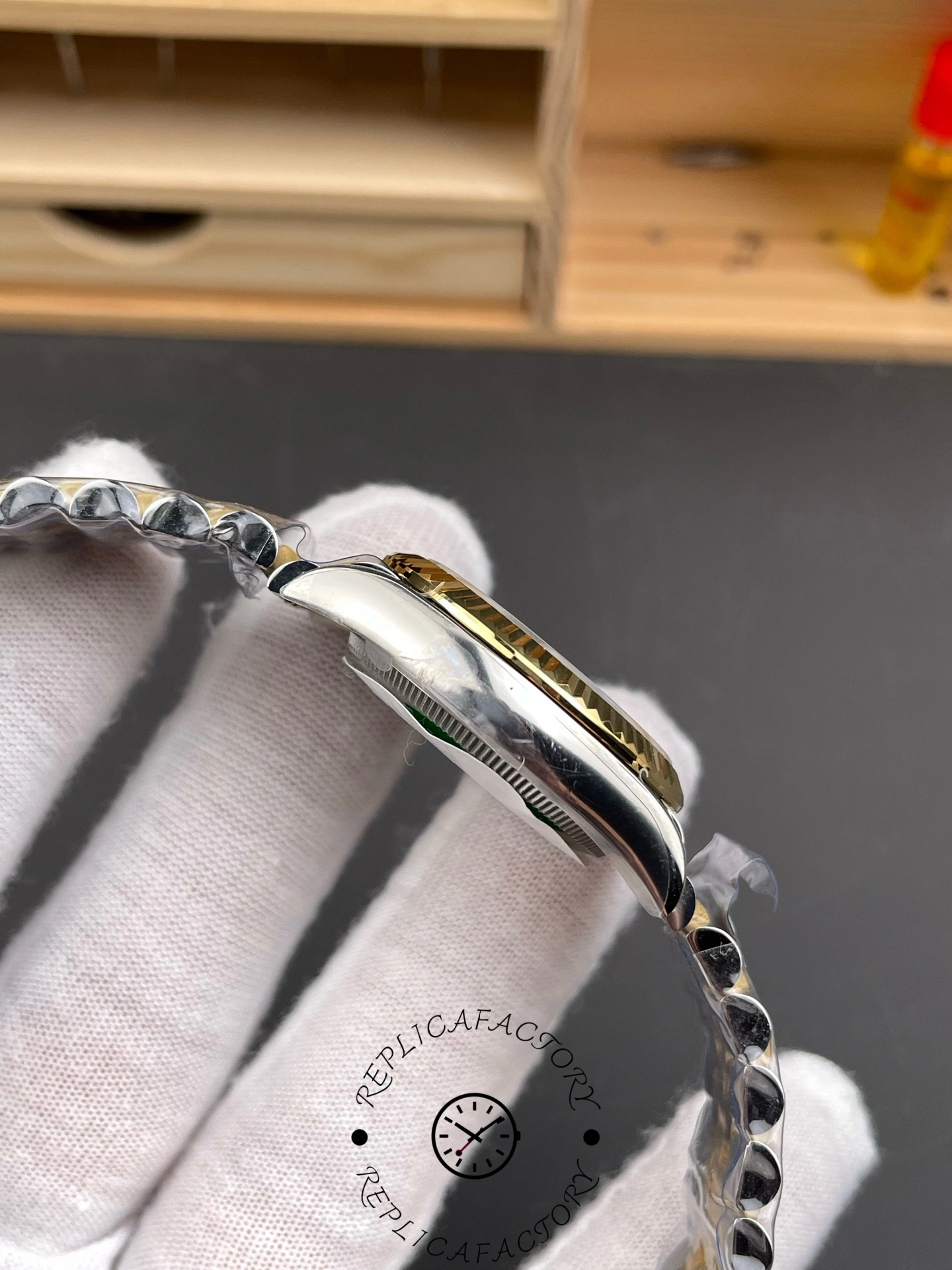 Rolex Datejust 31mm Stainless Steel and Yellow Gold 278273 0026 Champagne Diamond Jubilee